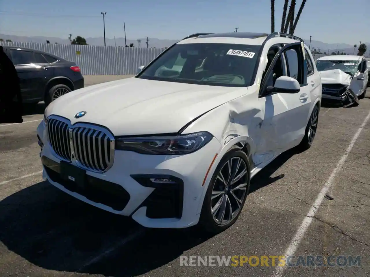 2 Photograph of a damaged car 5UXCW2C50KL083802 BMW X7 2019