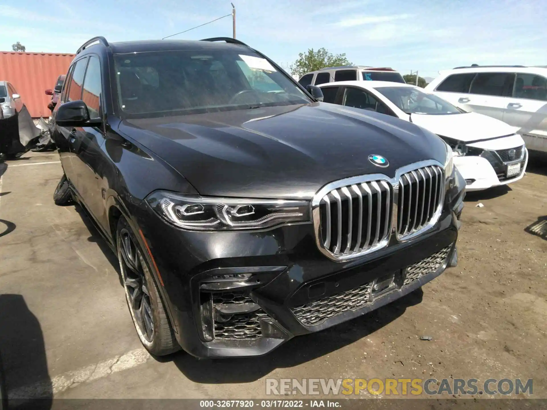 1 Photograph of a damaged car 5UXCW2C50KL084867 BMW X7 2019