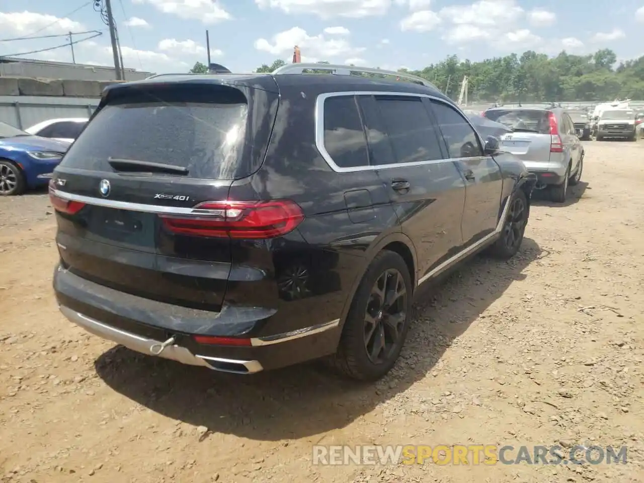 4 Photograph of a damaged car 5UXCW2C50KL089129 BMW X7 2019