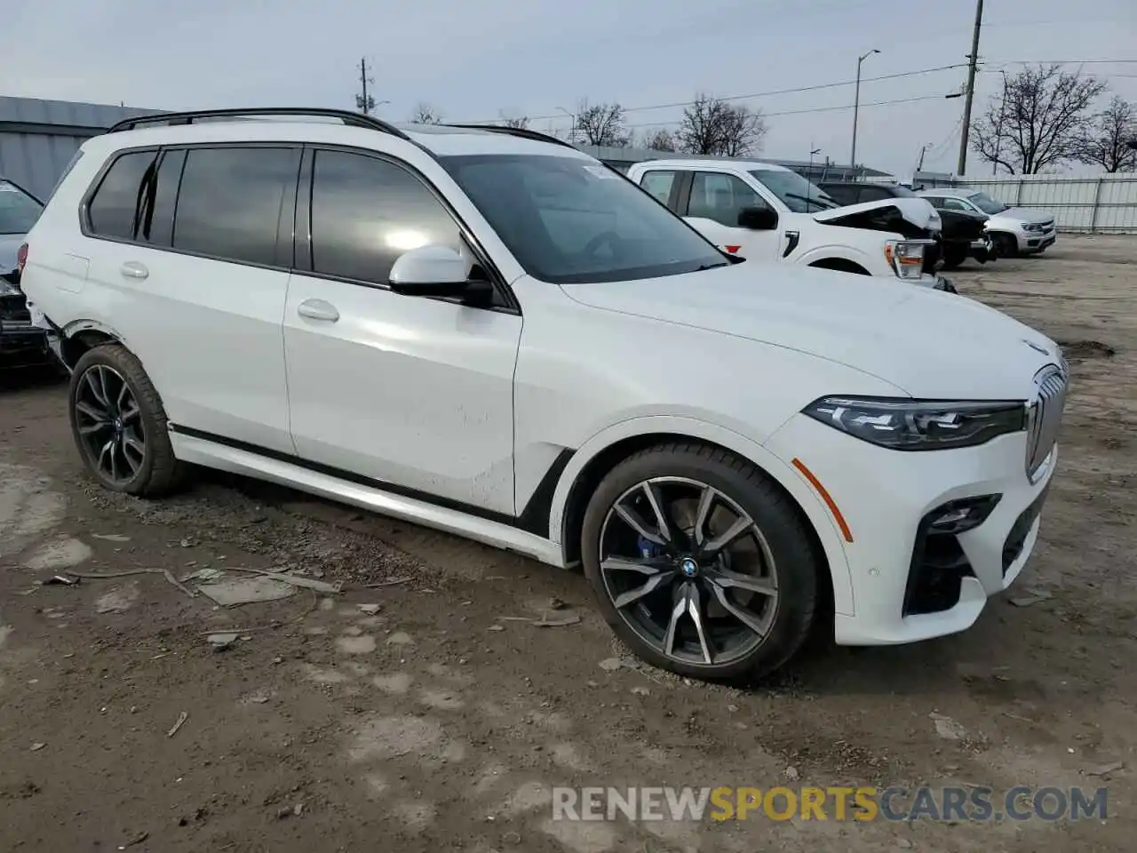 4 Photograph of a damaged car 5UXCW2C50KL089194 BMW X7 2019