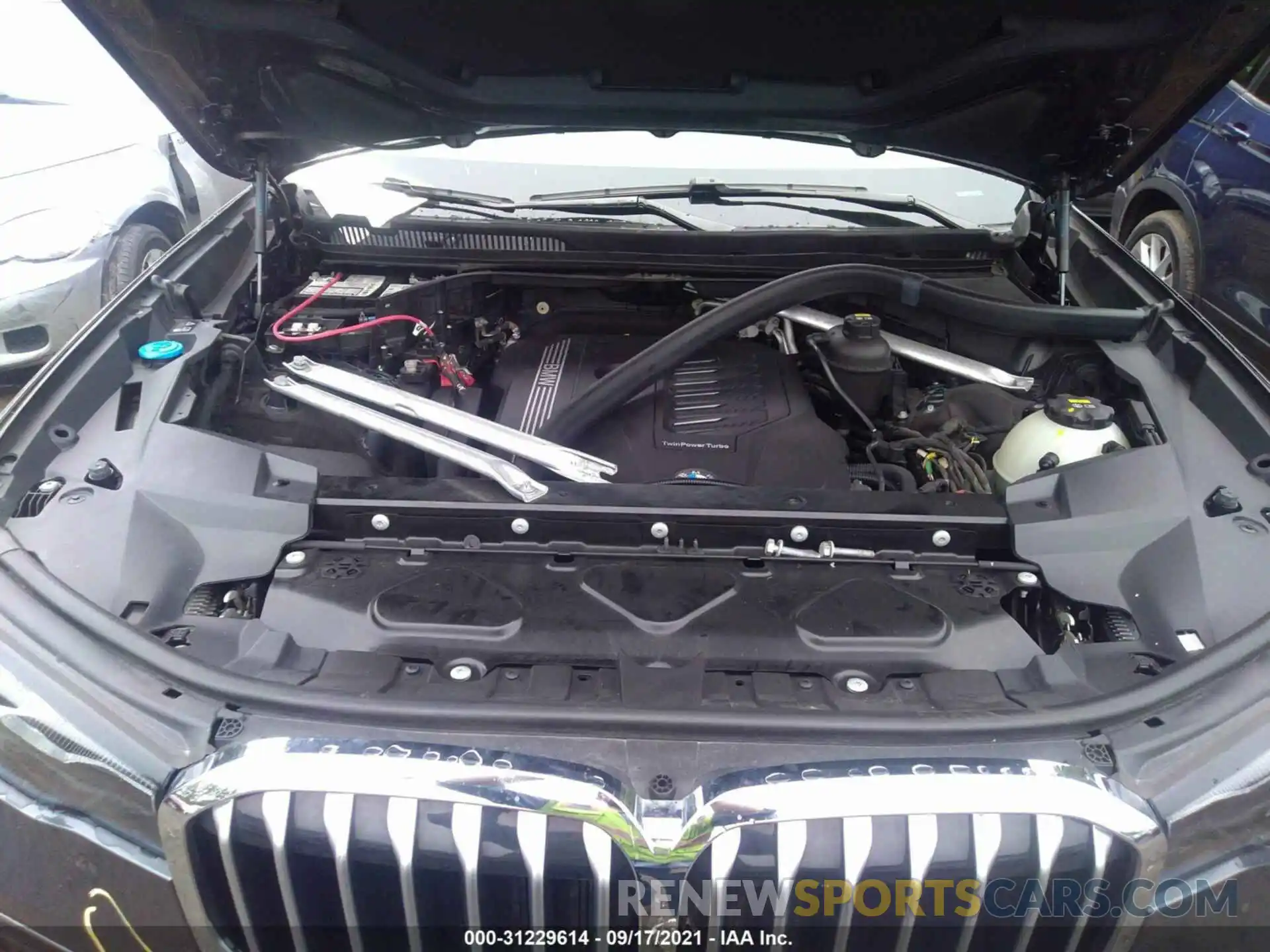 10 Photograph of a damaged car 5UXCW2C51KL081606 BMW X7 2019