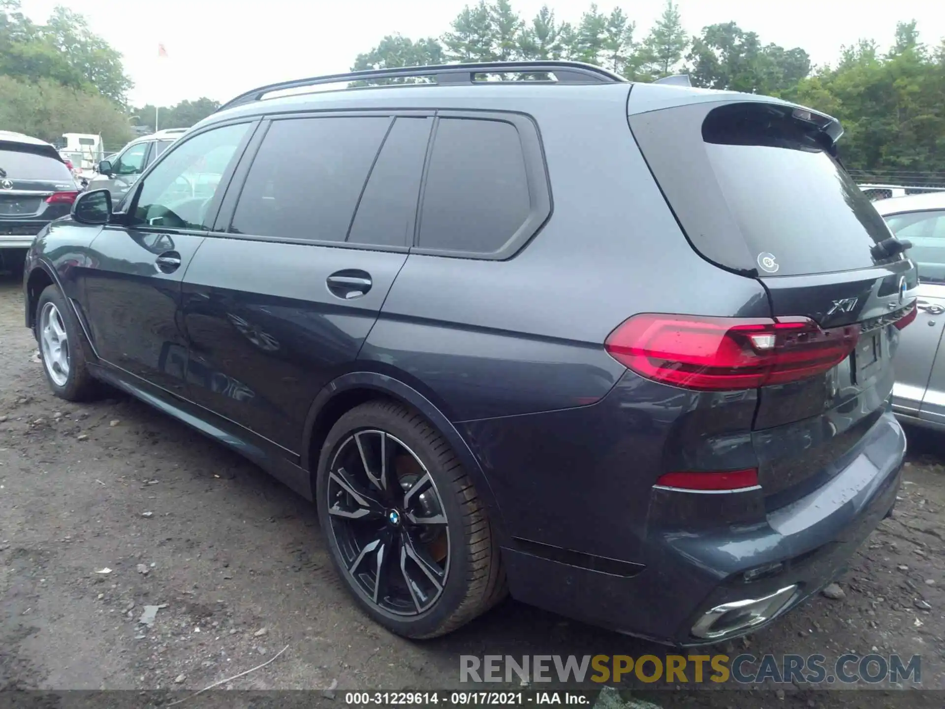 3 Photograph of a damaged car 5UXCW2C51KL081606 BMW X7 2019