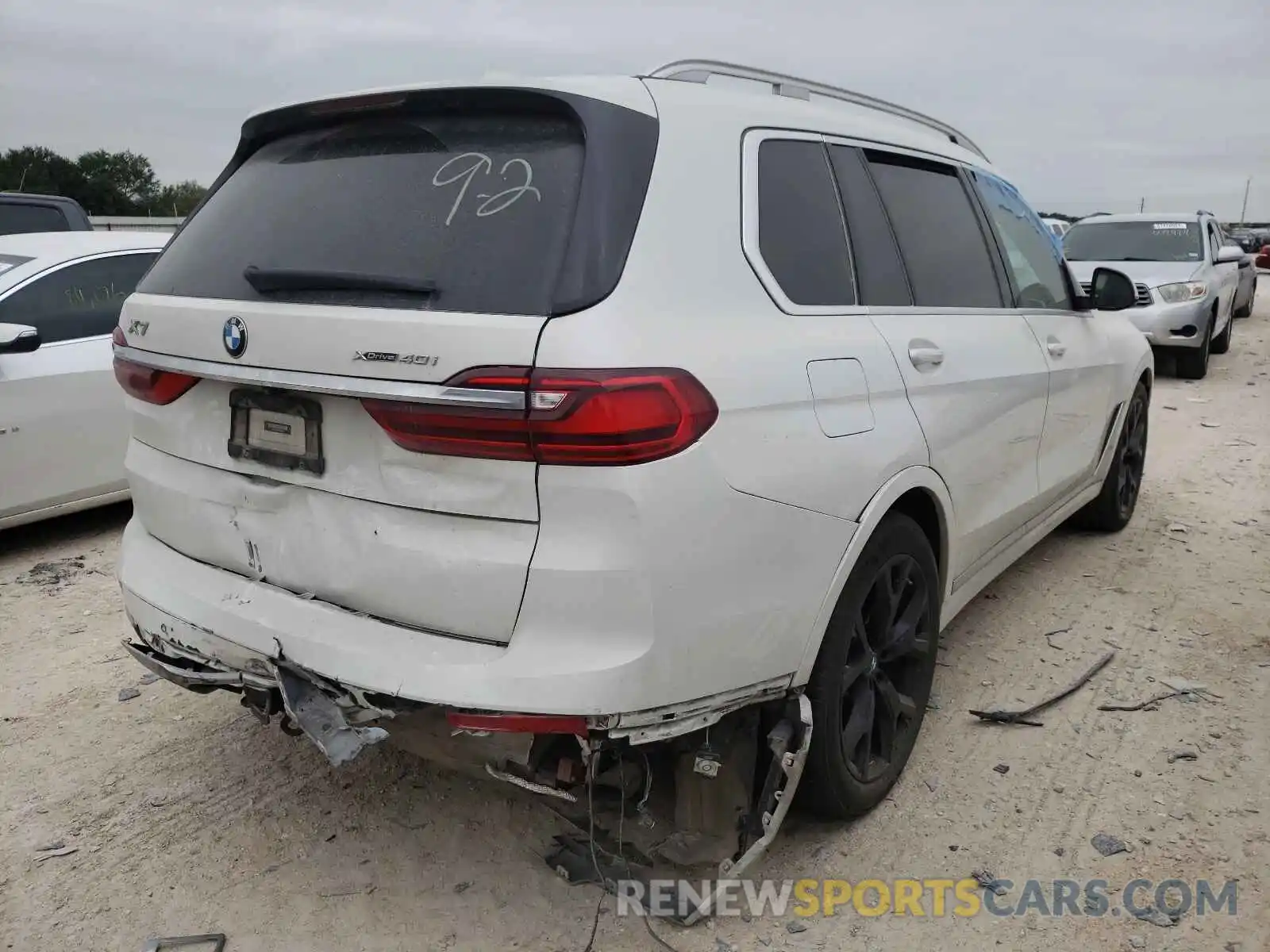 4 Photograph of a damaged car 5UXCW2C51KL084568 BMW X7 2019