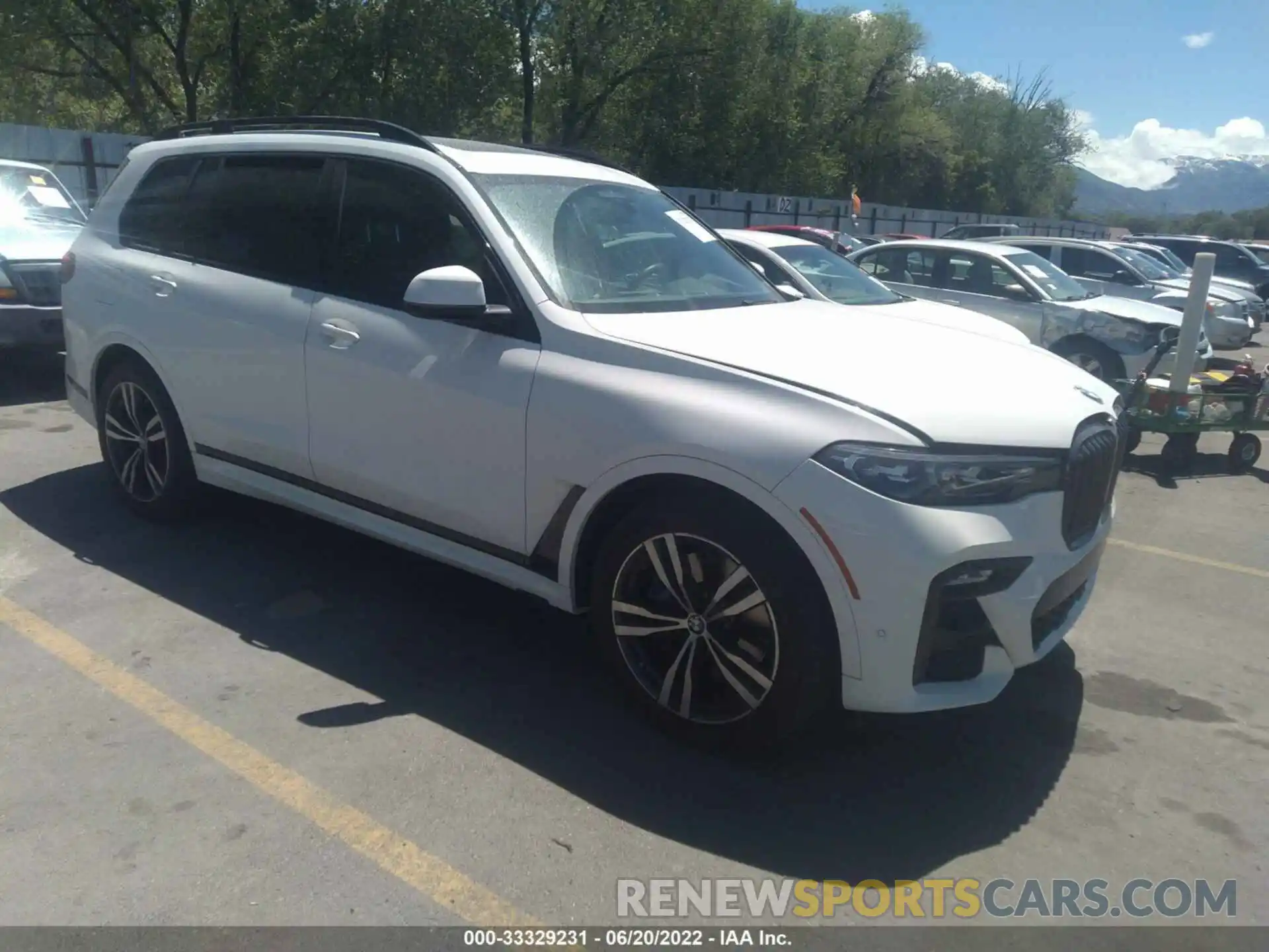 1 Фотография поврежденного автомобиля 5UXCW2C51KL085655 BMW X7 2019