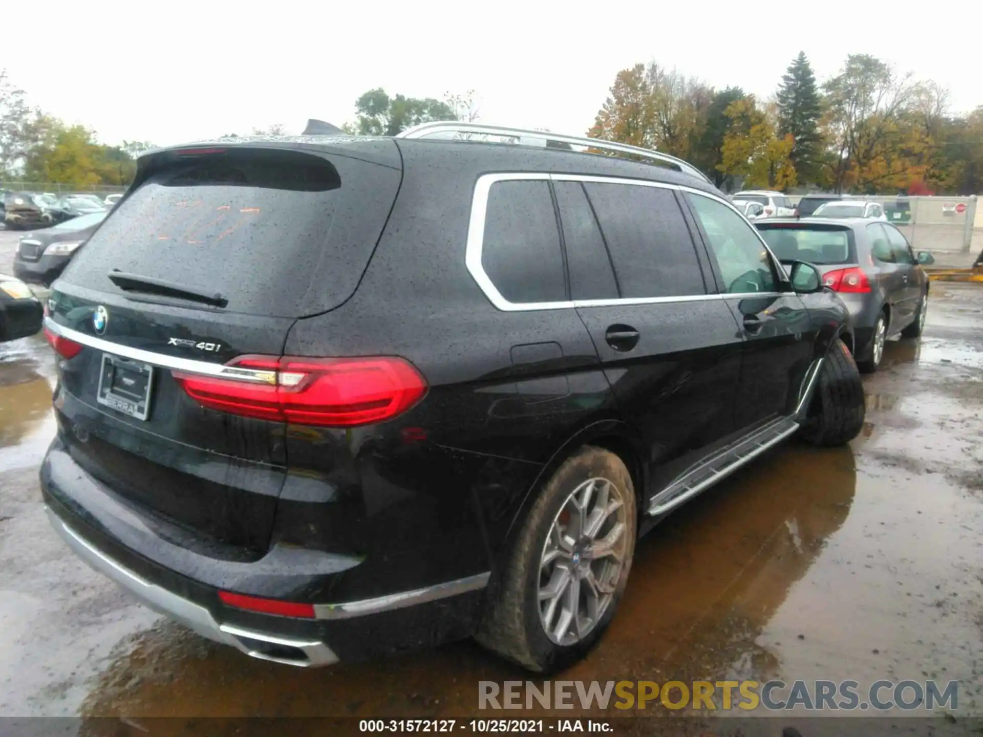 4 Photograph of a damaged car 5UXCW2C51KL086403 BMW X7 2019