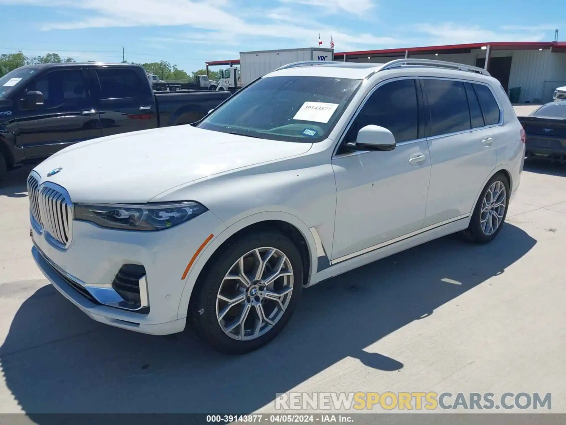 2 Photograph of a damaged car 5UXCW2C52KL082134 BMW X7 2019