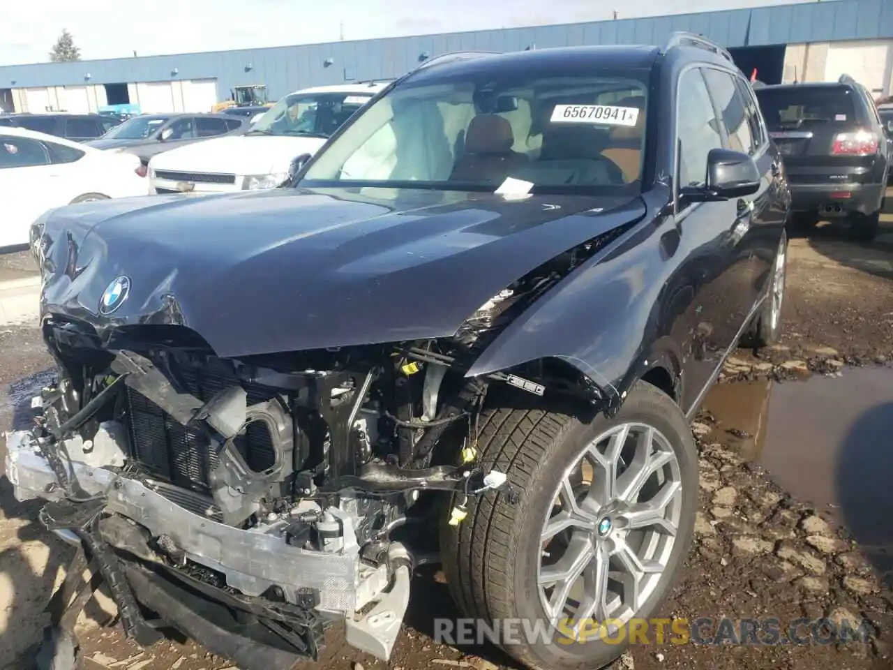 2 Photograph of a damaged car 5UXCW2C52KL088810 BMW X7 2019