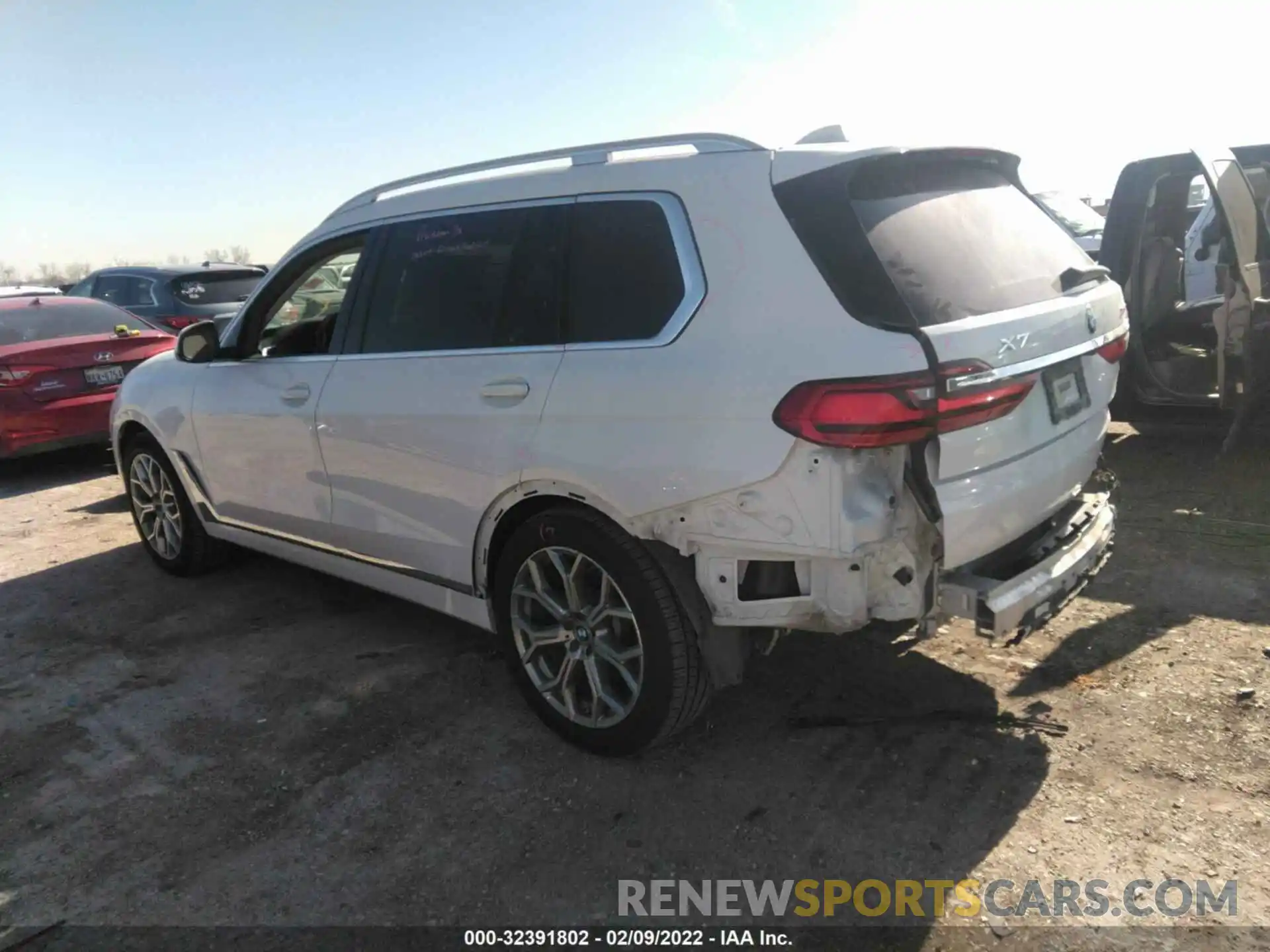 3 Photograph of a damaged car 5UXCW2C53KL088430 BMW X7 2019