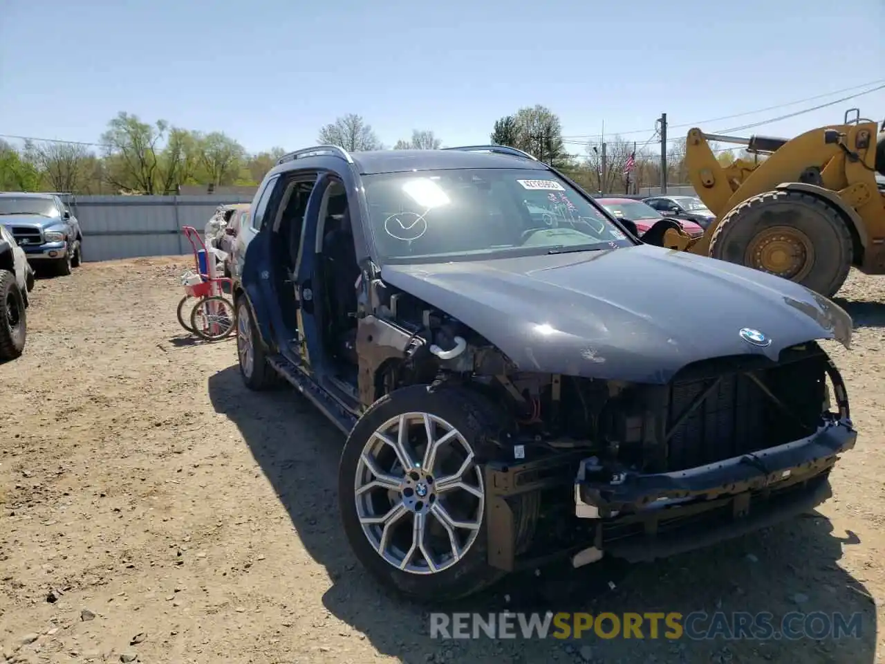 1 Photograph of a damaged car 5UXCW2C54K0E74083 BMW X7 2019