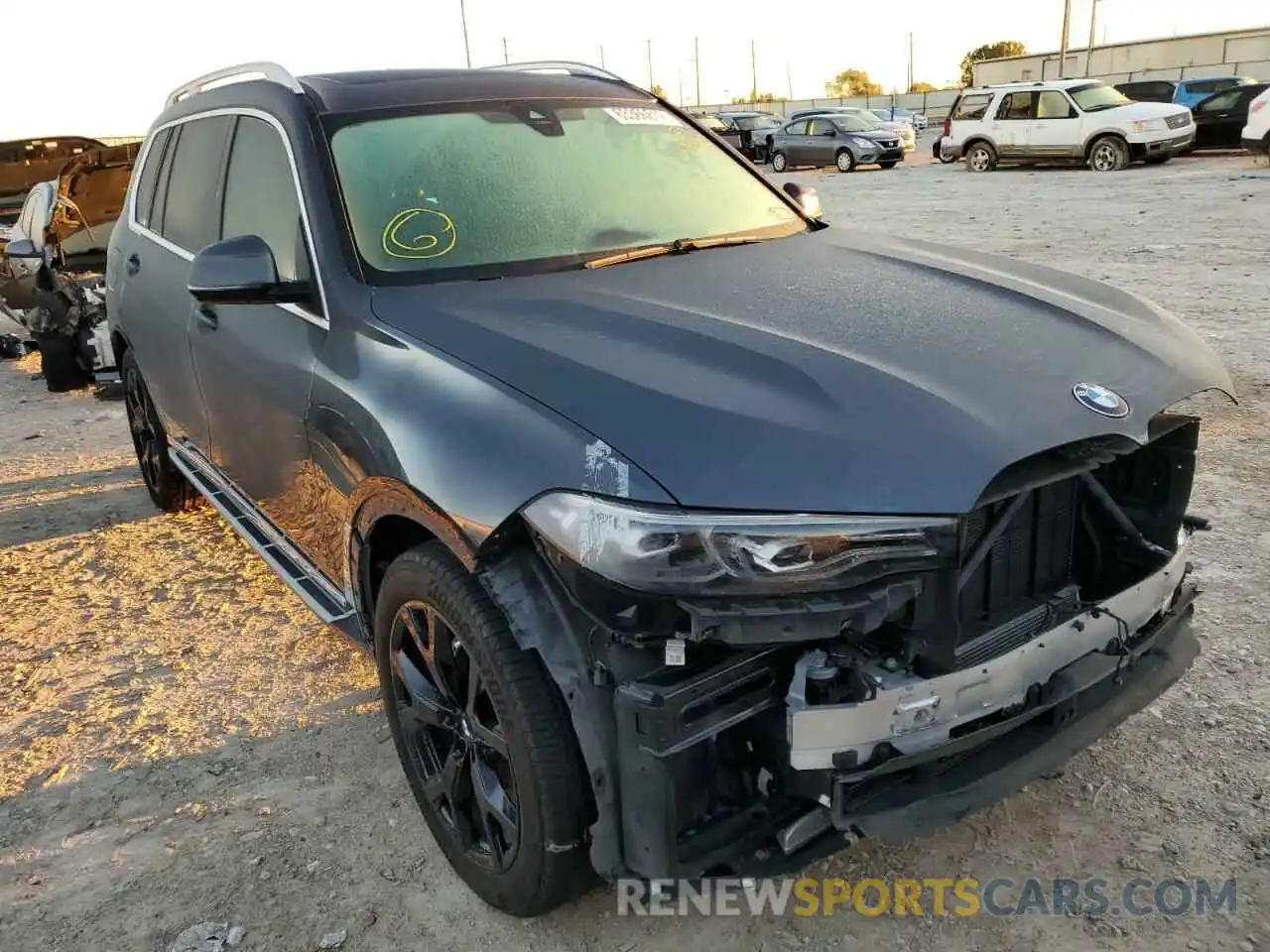 1 Photograph of a damaged car 5UXCW2C54KL080840 BMW X7 2019