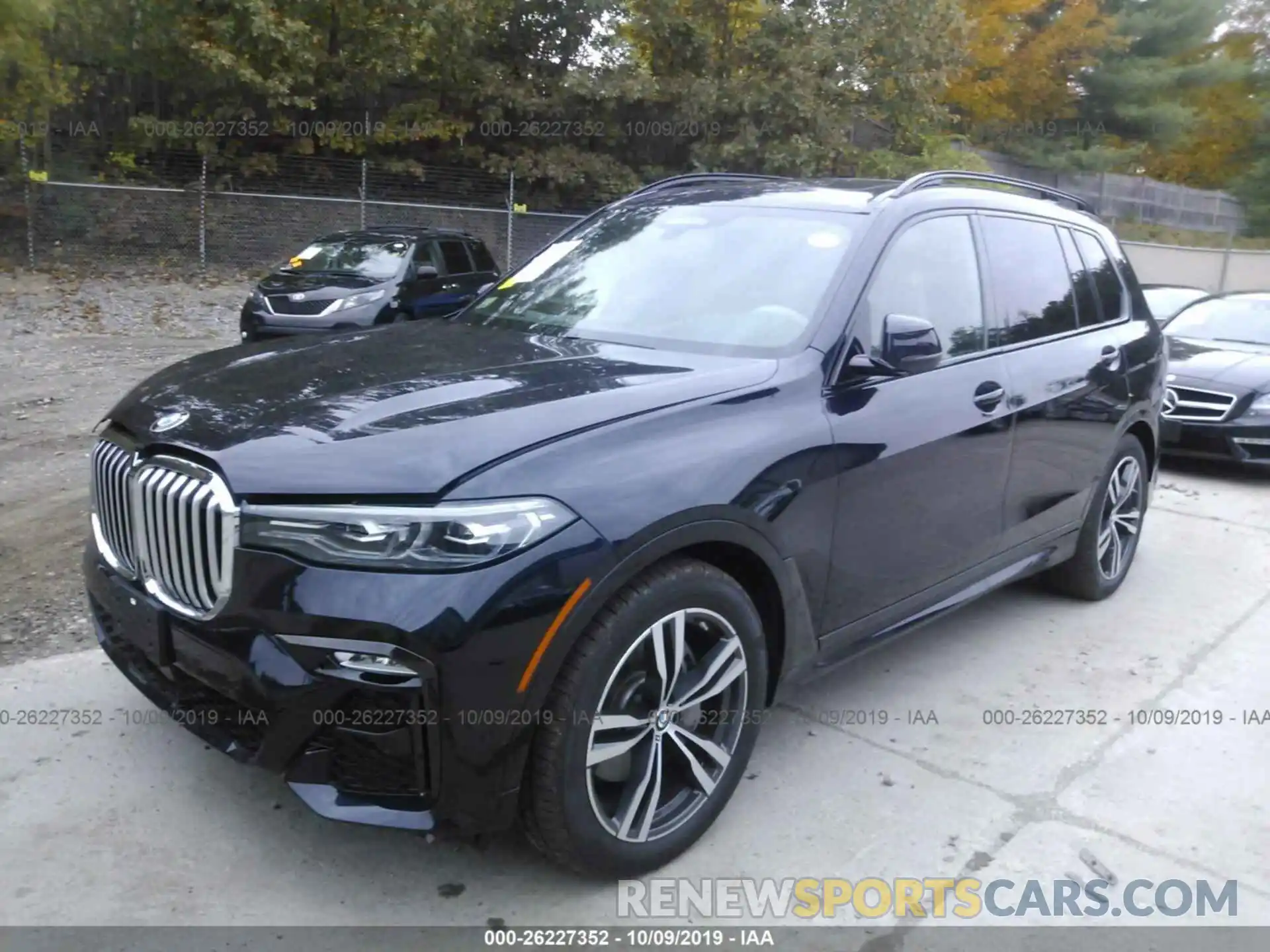 2 Фотография поврежденного автомобиля 5UXCW2C54KL082099 BMW X7 2019