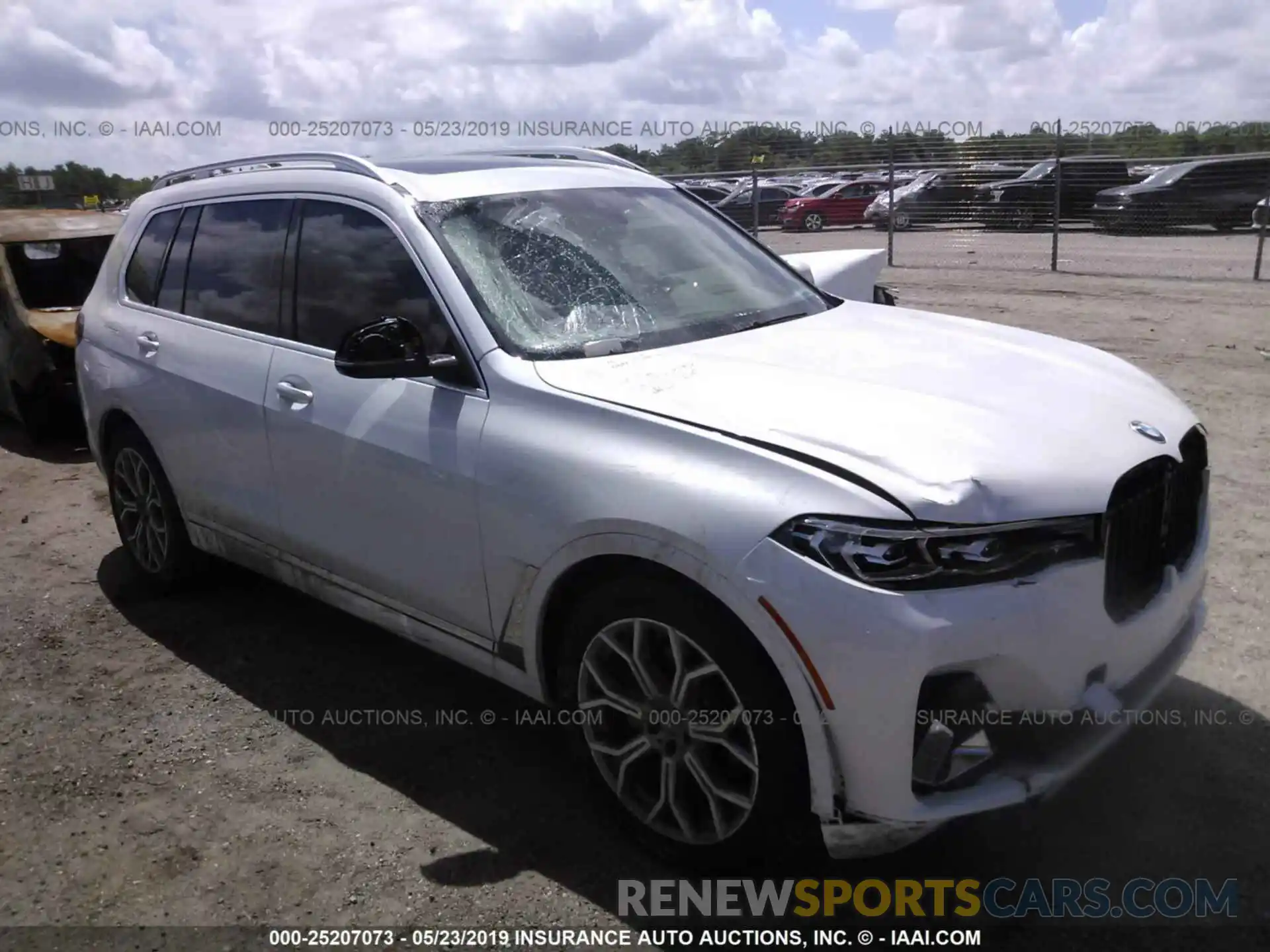 1 Photograph of a damaged car 5UXCW2C54KLB43860 BMW X7 2019