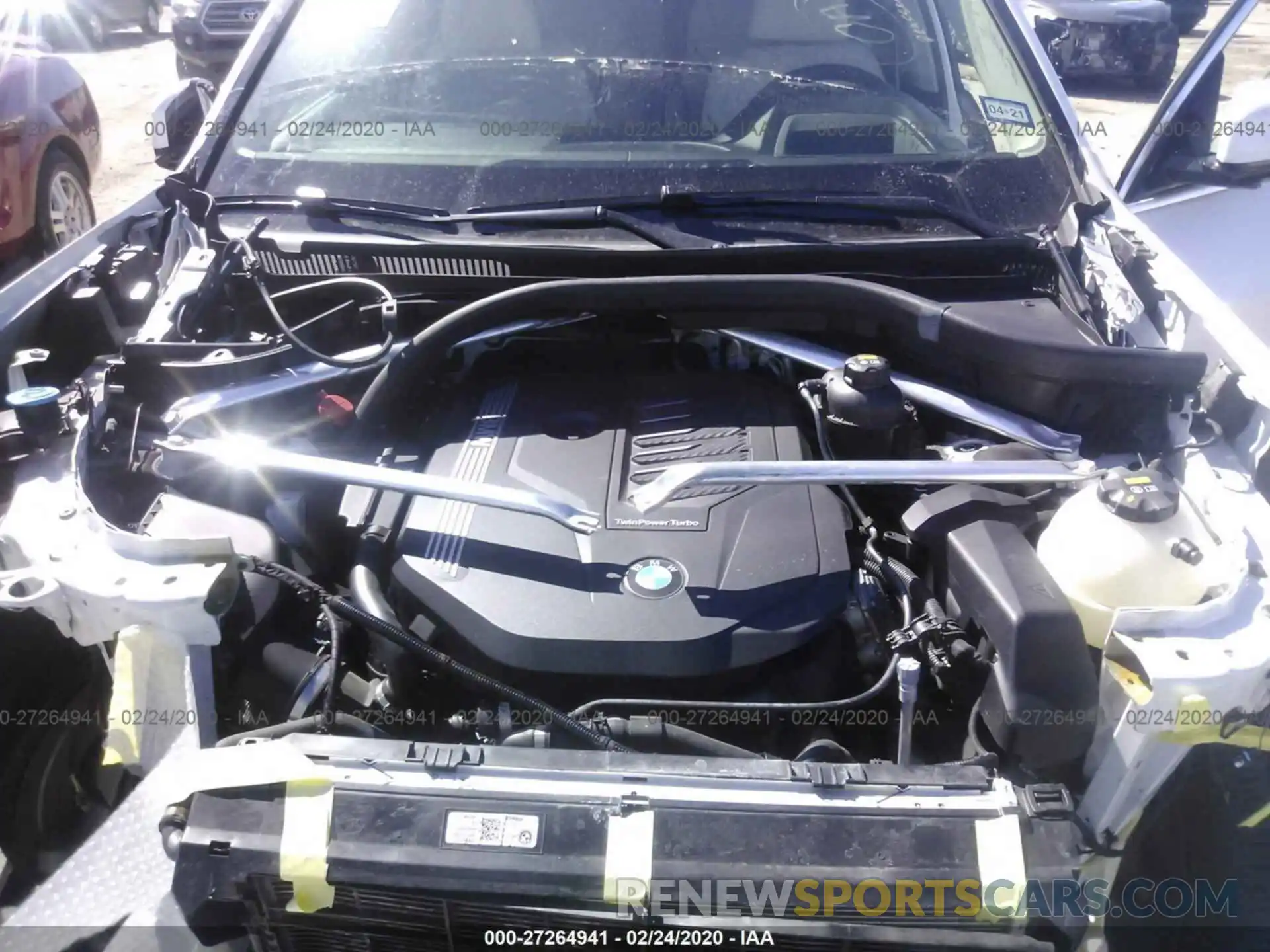 10 Photograph of a damaged car 5UXCW2C55KL081589 BMW X7 2019