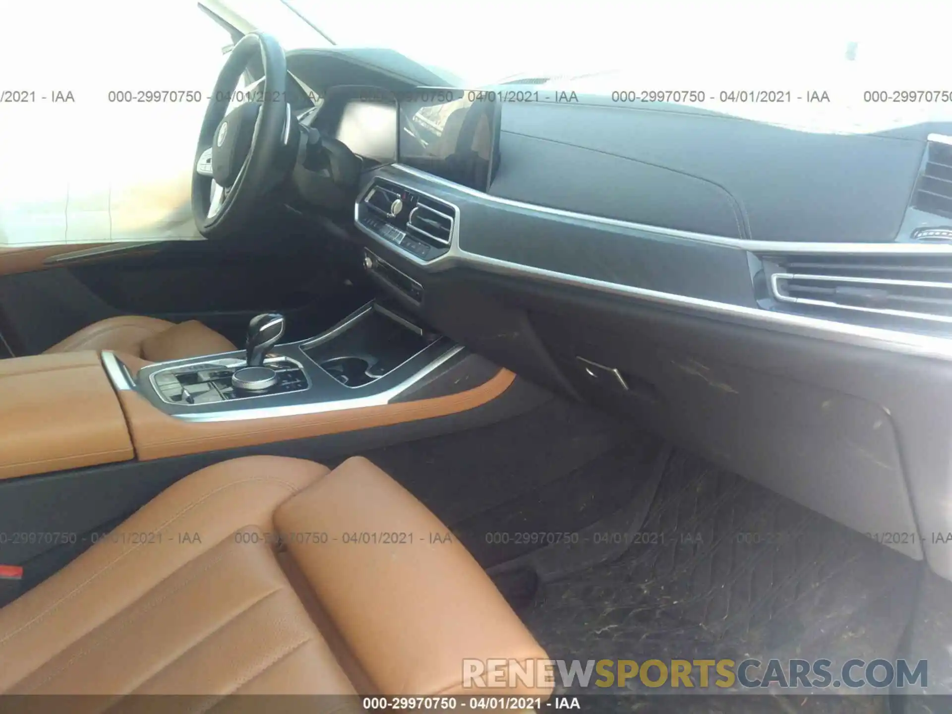 5 Photograph of a damaged car 5UXCW2C55KL083536 BMW X7 2019