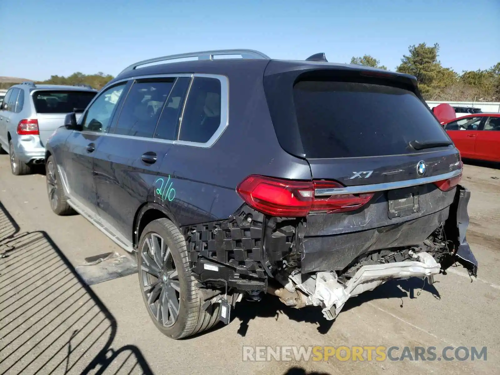3 Photograph of a damaged car 5UXCW2C55KLB44127 BMW X7 2019