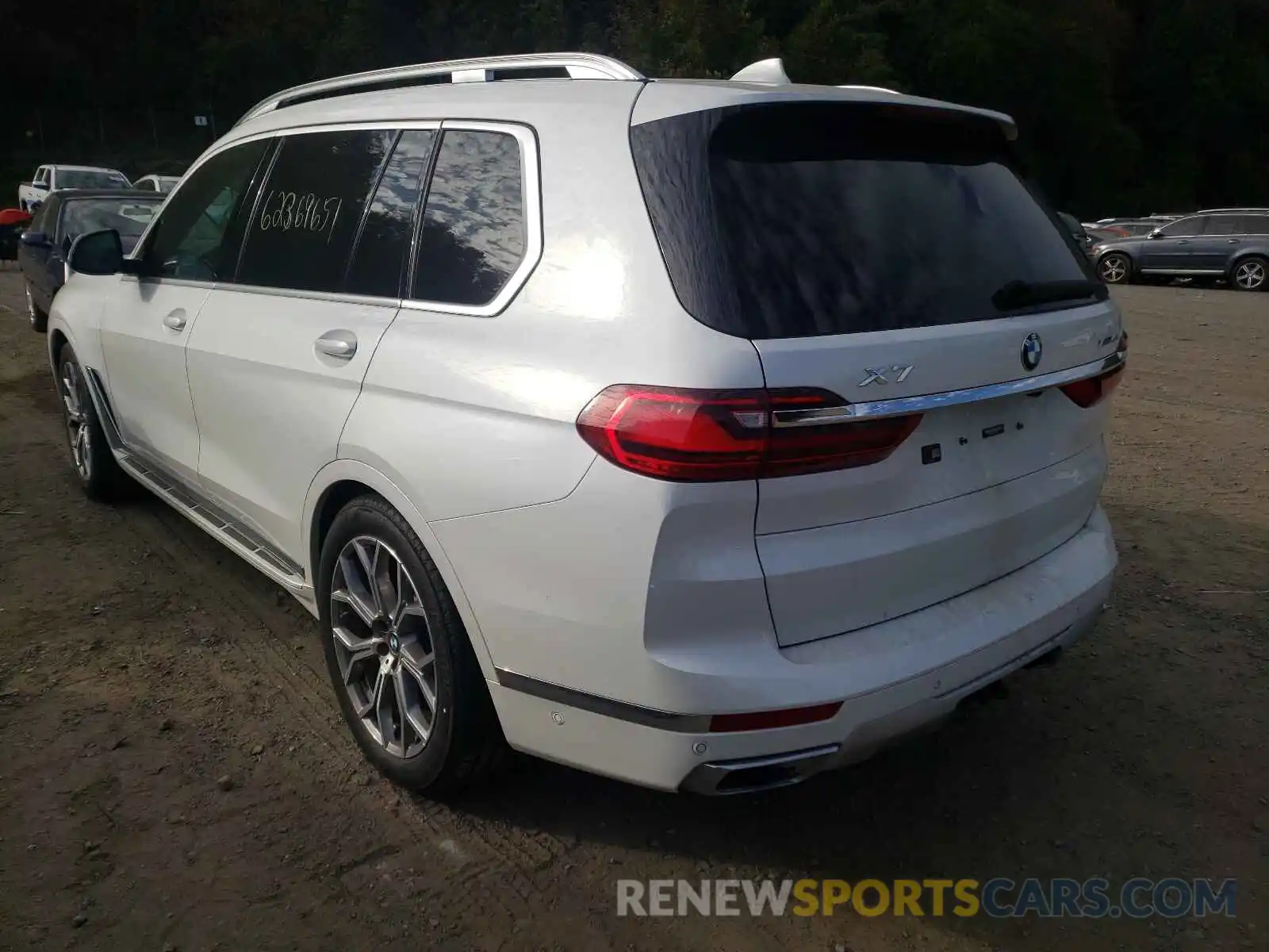 3 Photograph of a damaged car 5UXCW2C56KL082489 BMW X7 2019