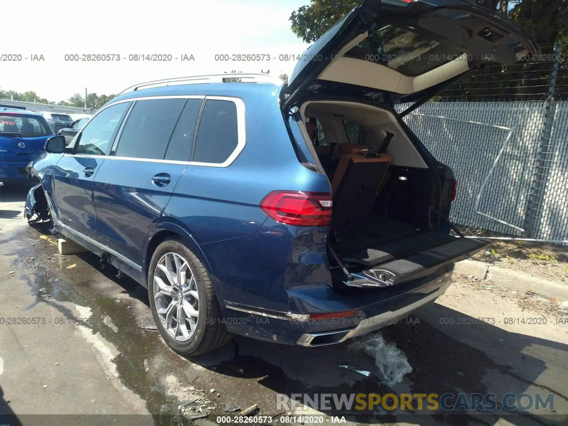 3 Photograph of a damaged car 5UXCW2C56KL088602 BMW X7 2019