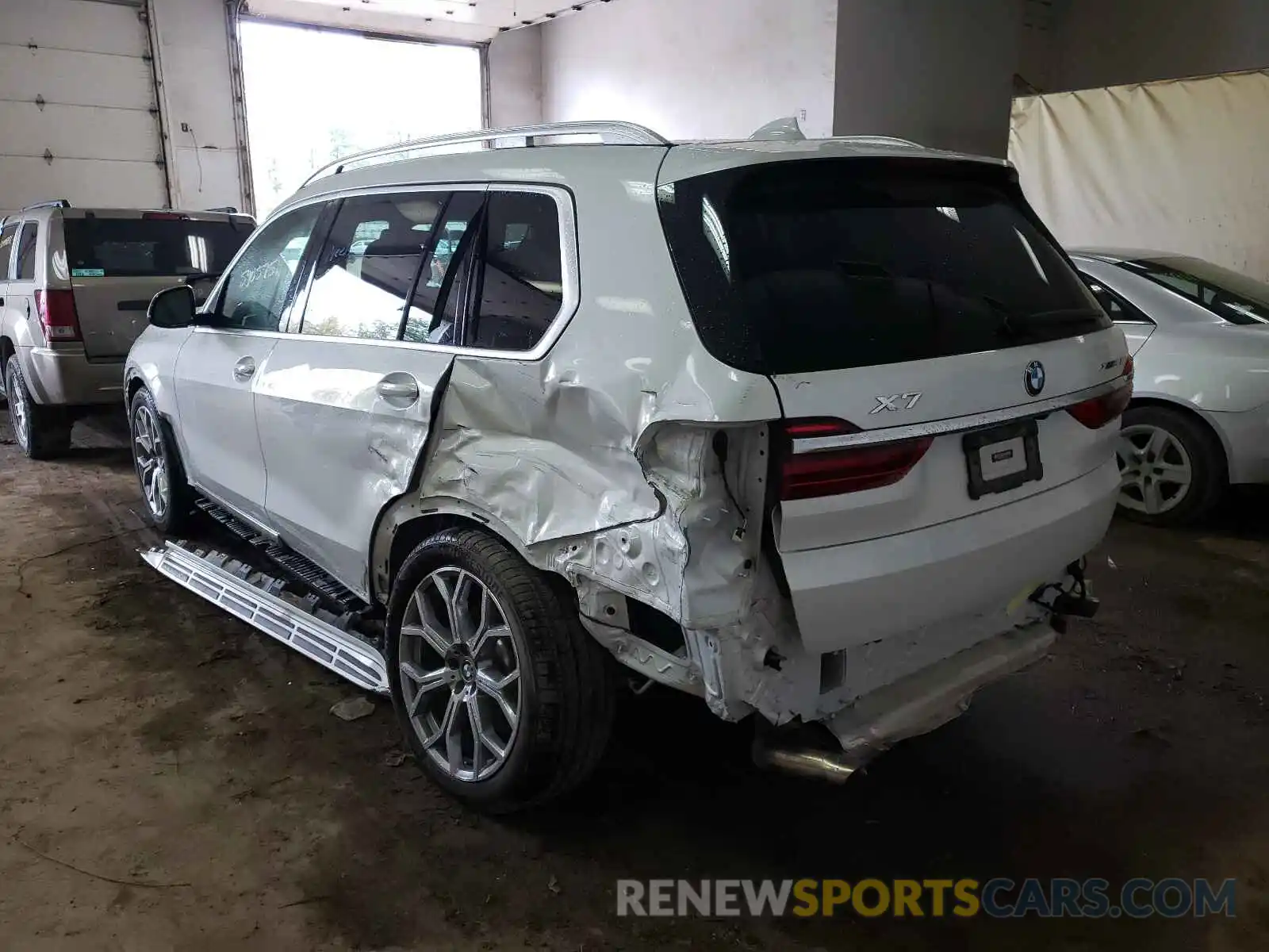 3 Photograph of a damaged car 5UXCW2C57KL081223 BMW X7 2019