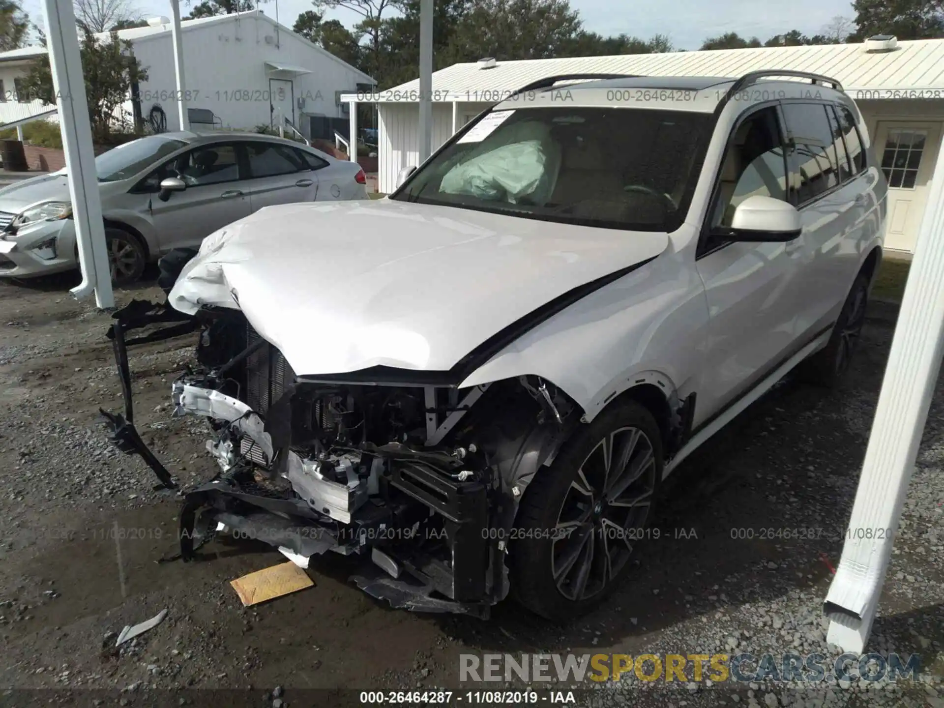 2 Photograph of a damaged car 5UXCW2C57KL081920 BMW X7 2019