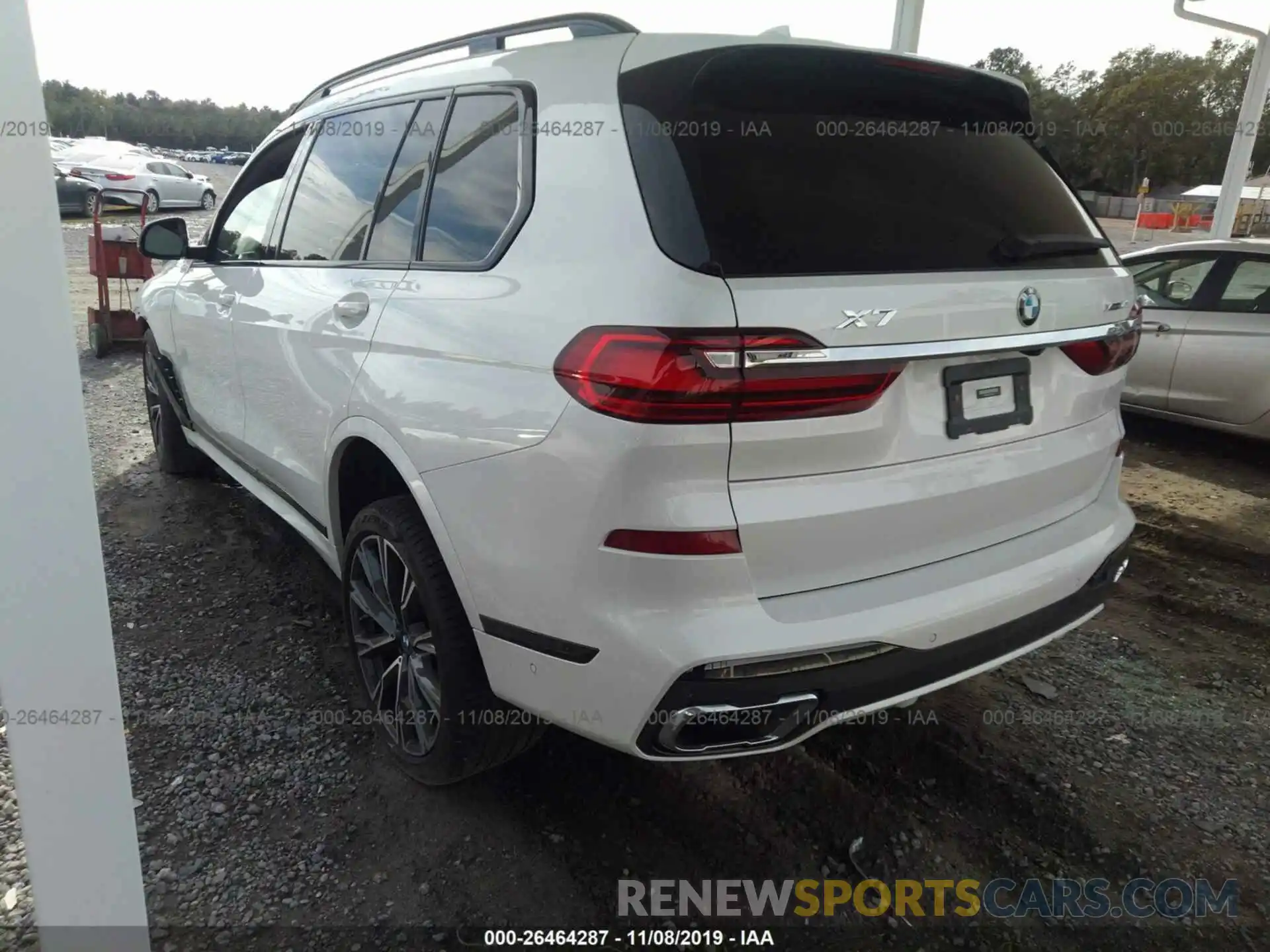 3 Photograph of a damaged car 5UXCW2C57KL081920 BMW X7 2019