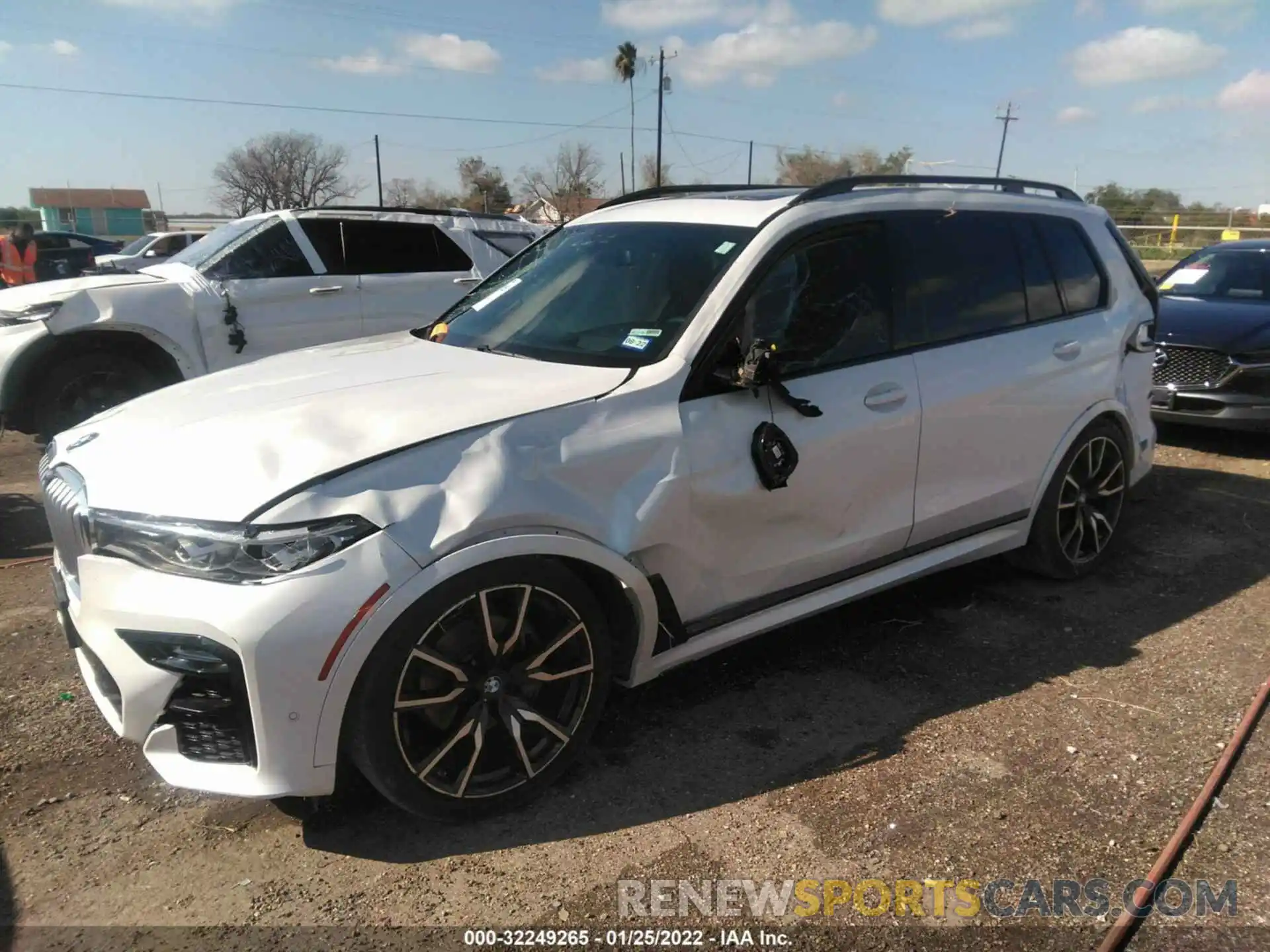 2 Photograph of a damaged car 5UXCW2C57KL084560 BMW X7 2019