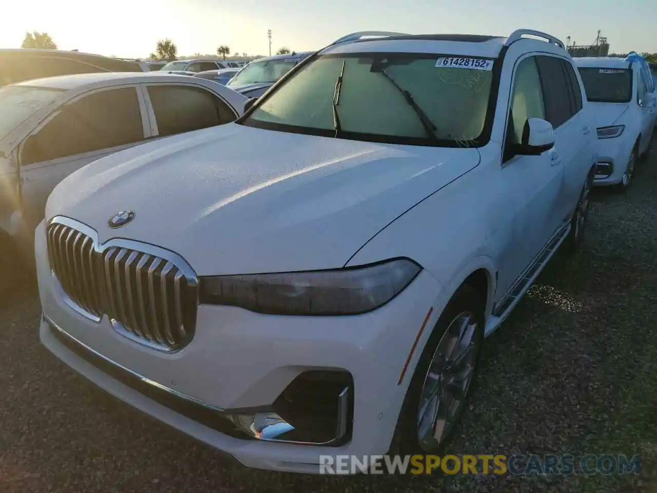 2 Photograph of a damaged car 5UXCW2C57KL087023 BMW X7 2019