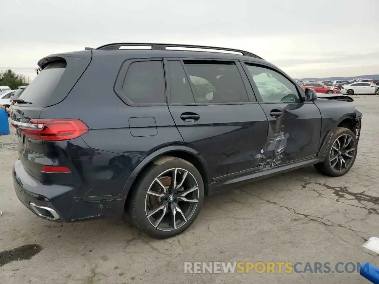 3 Photograph of a damaged car 5UXCW2C57KLB43965 BMW X7 2019