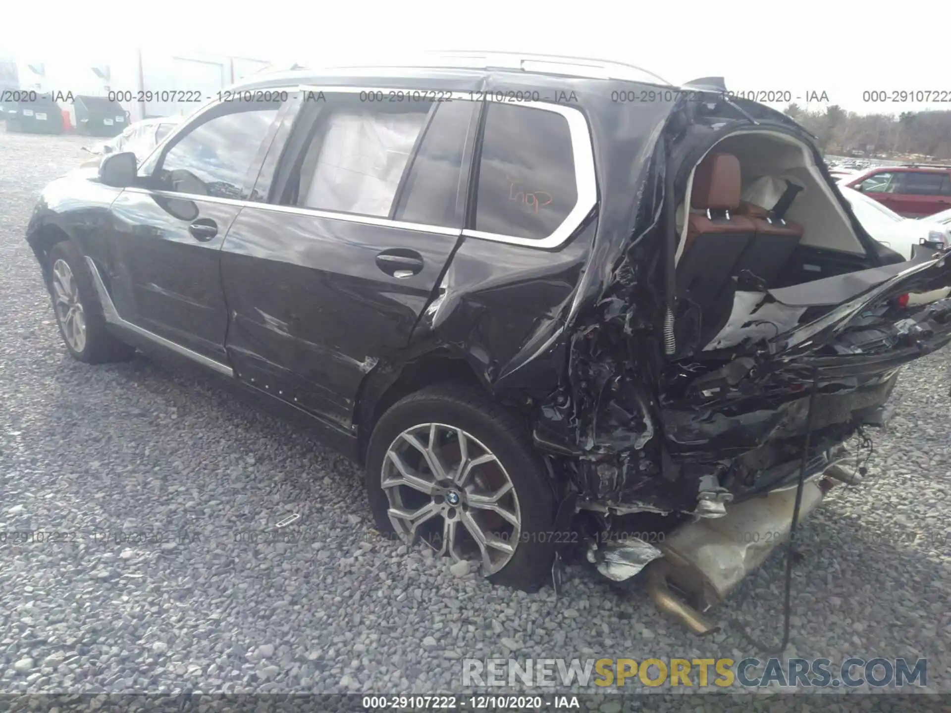 3 Photograph of a damaged car 5UXCW2C57KLB44131 BMW X7 2019