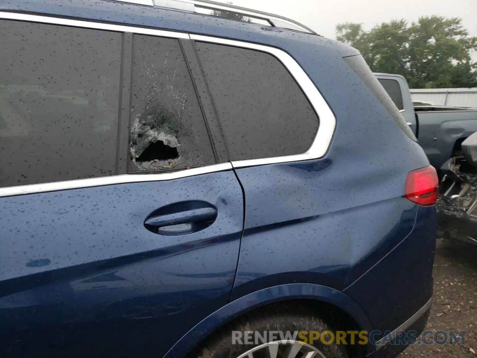 9 Photograph of a damaged car 5UXCW2C58KL087533 BMW X7 2019