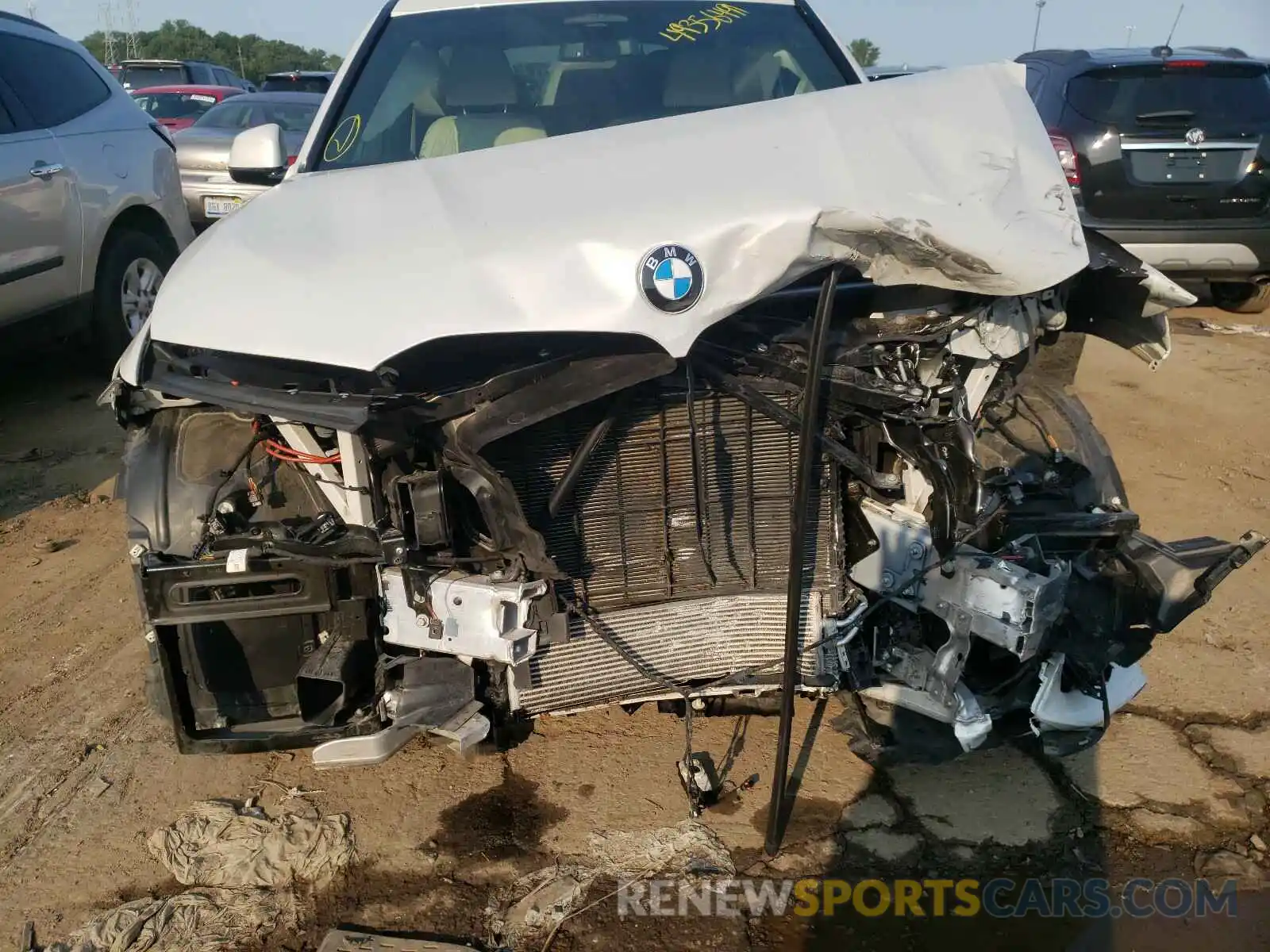 9 Photograph of a damaged car 5UXCW2C59KL081191 BMW X7 2019