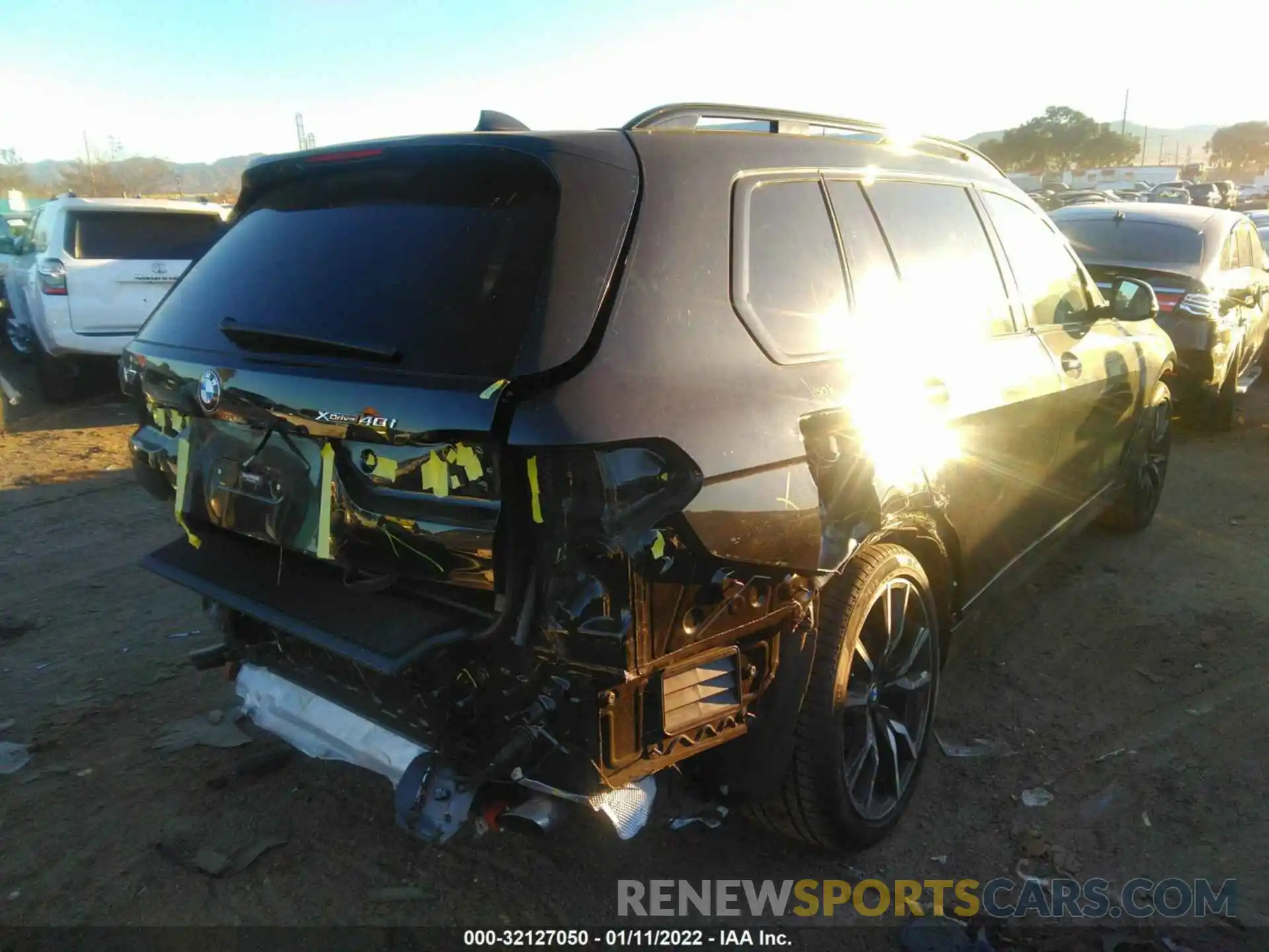 4 Photograph of a damaged car 5UXCW2C59KL083538 BMW X7 2019