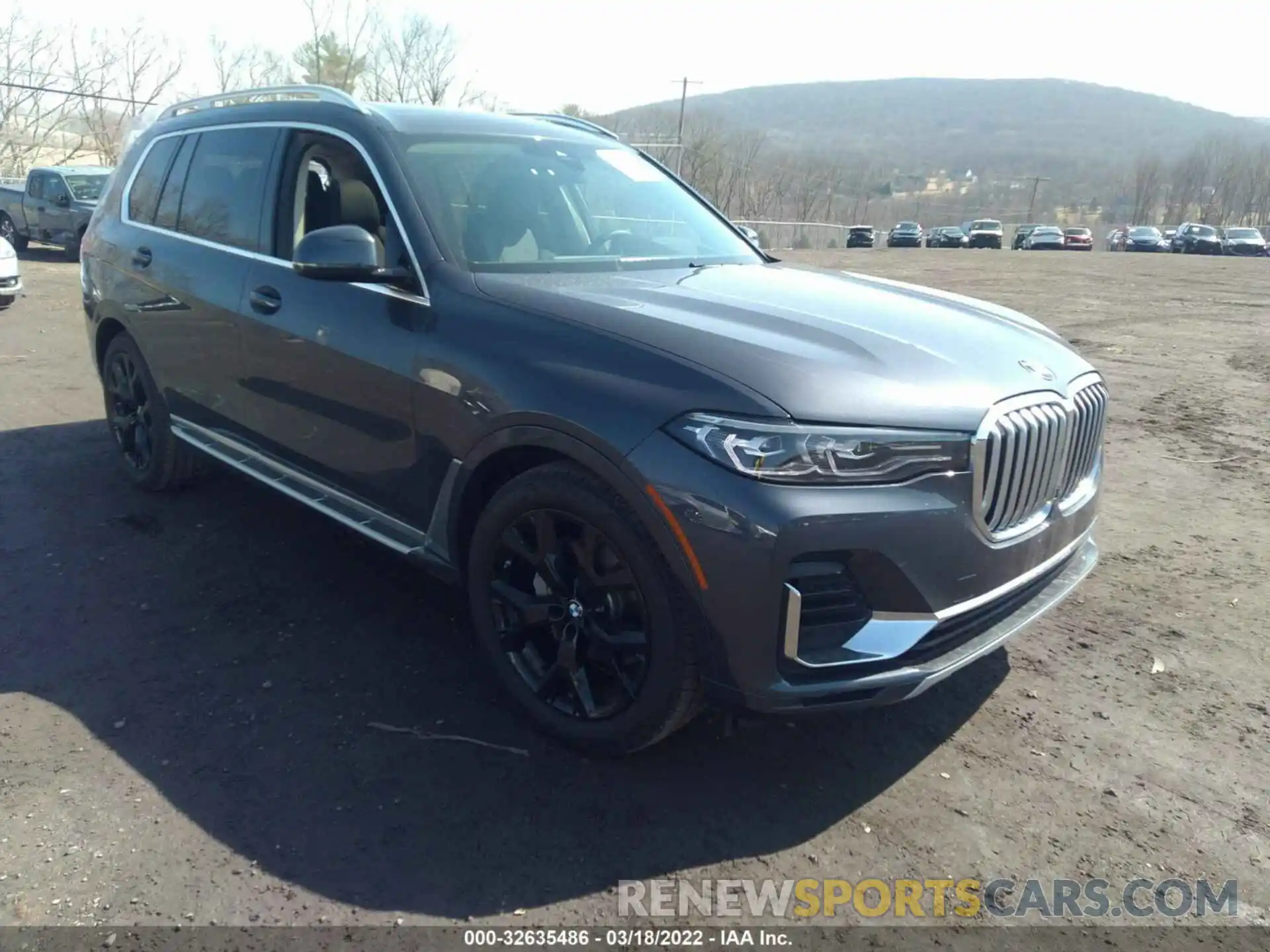 1 Photograph of a damaged car 5UXCW2C5XKL081605 BMW X7 2019