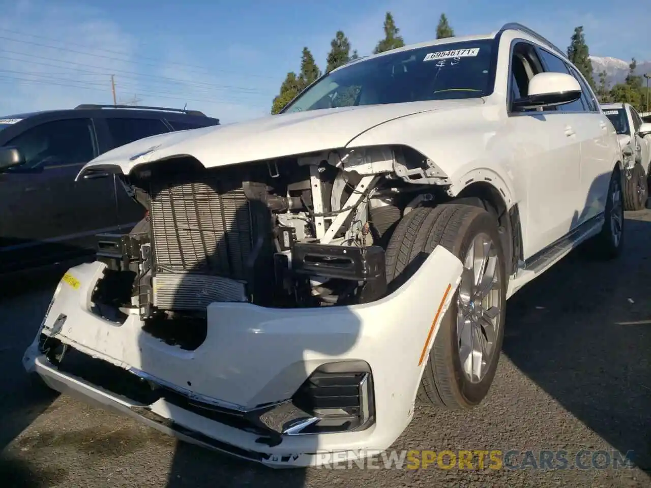 2 Photograph of a damaged car 5UXCW2C5XKL086397 BMW X7 2019