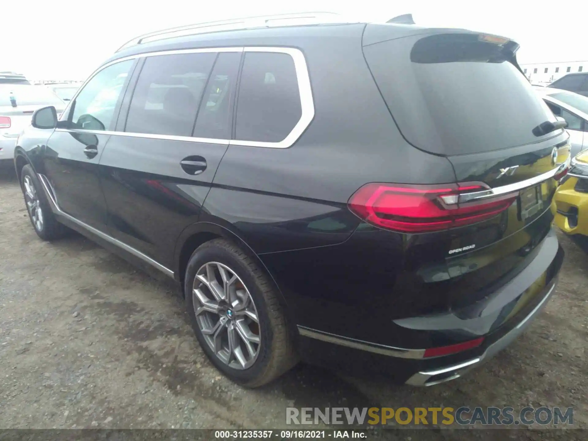 3 Photograph of a damaged car 5UXCW2C5XKL086612 BMW X7 2019