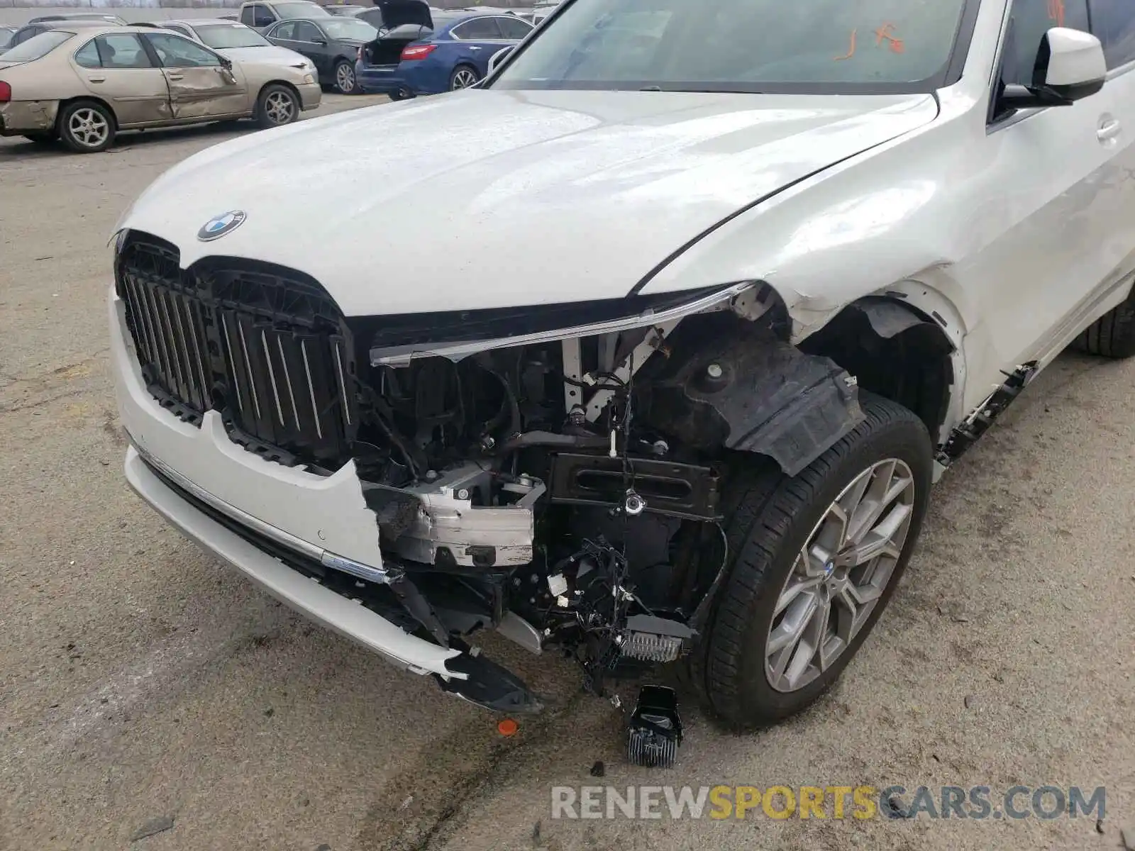 9 Photograph of a damaged car 5UXCW2C5XKL089574 BMW X7 2019