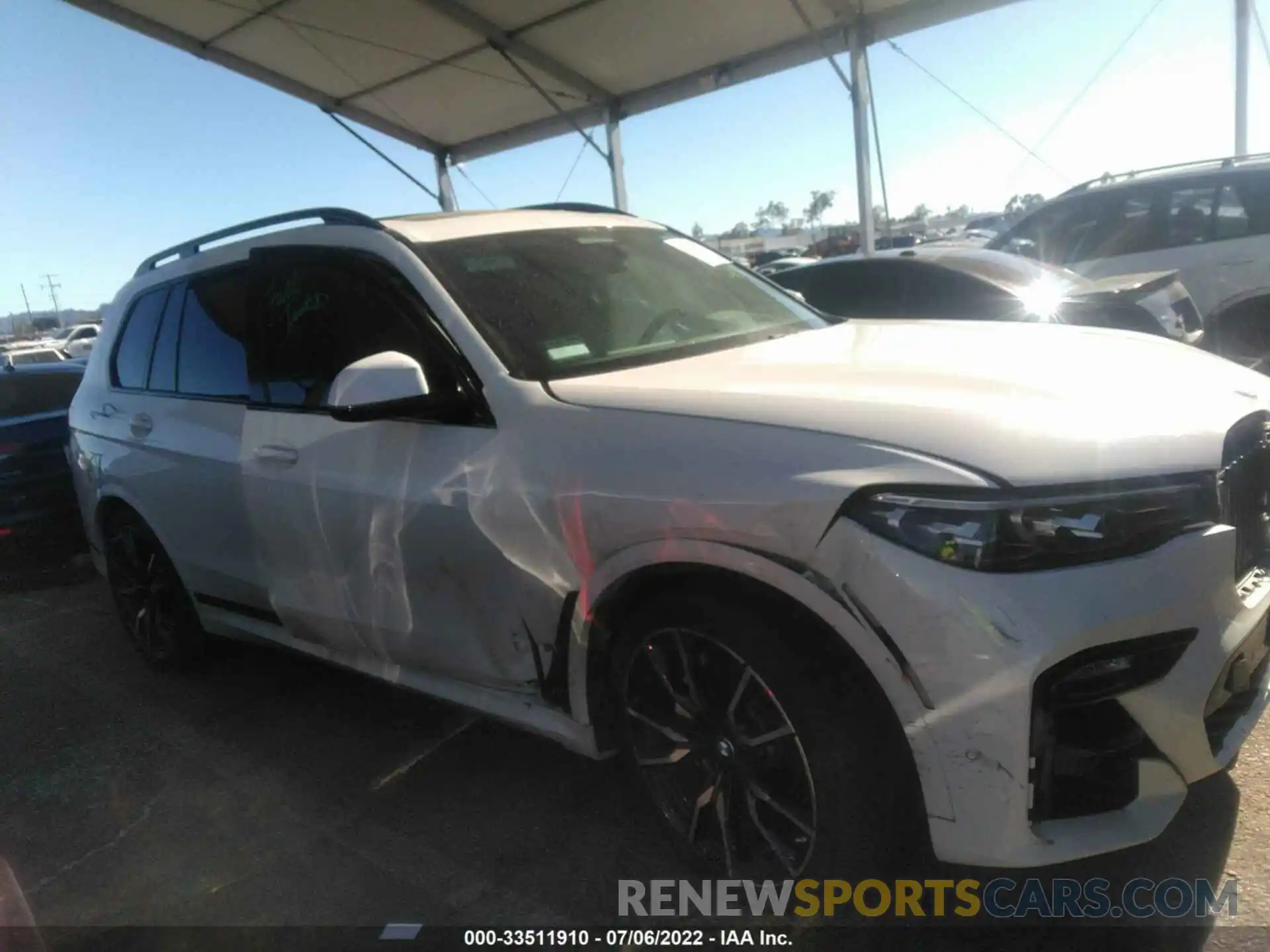 1 Photograph of a damaged car 5UXCX4C50KLS38020 BMW X7 2019