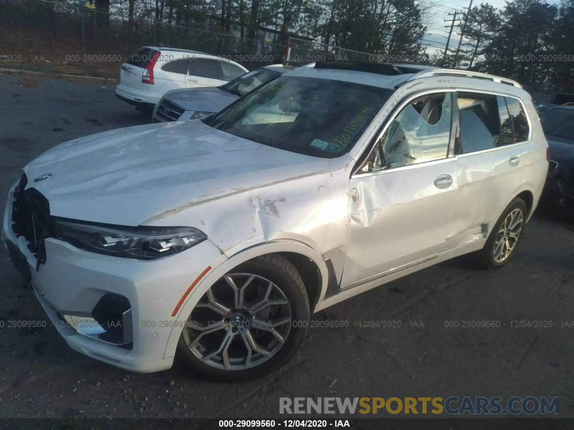 6 Photograph of a damaged car 5UXCX4C51KLS38222 BMW X7 2019