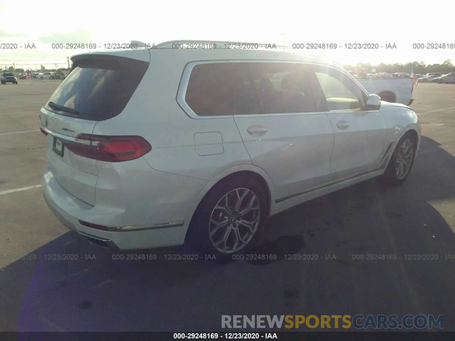 4 Фотография поврежденного автомобиля 5UXCX4C52KLS36267 BMW X7 2019