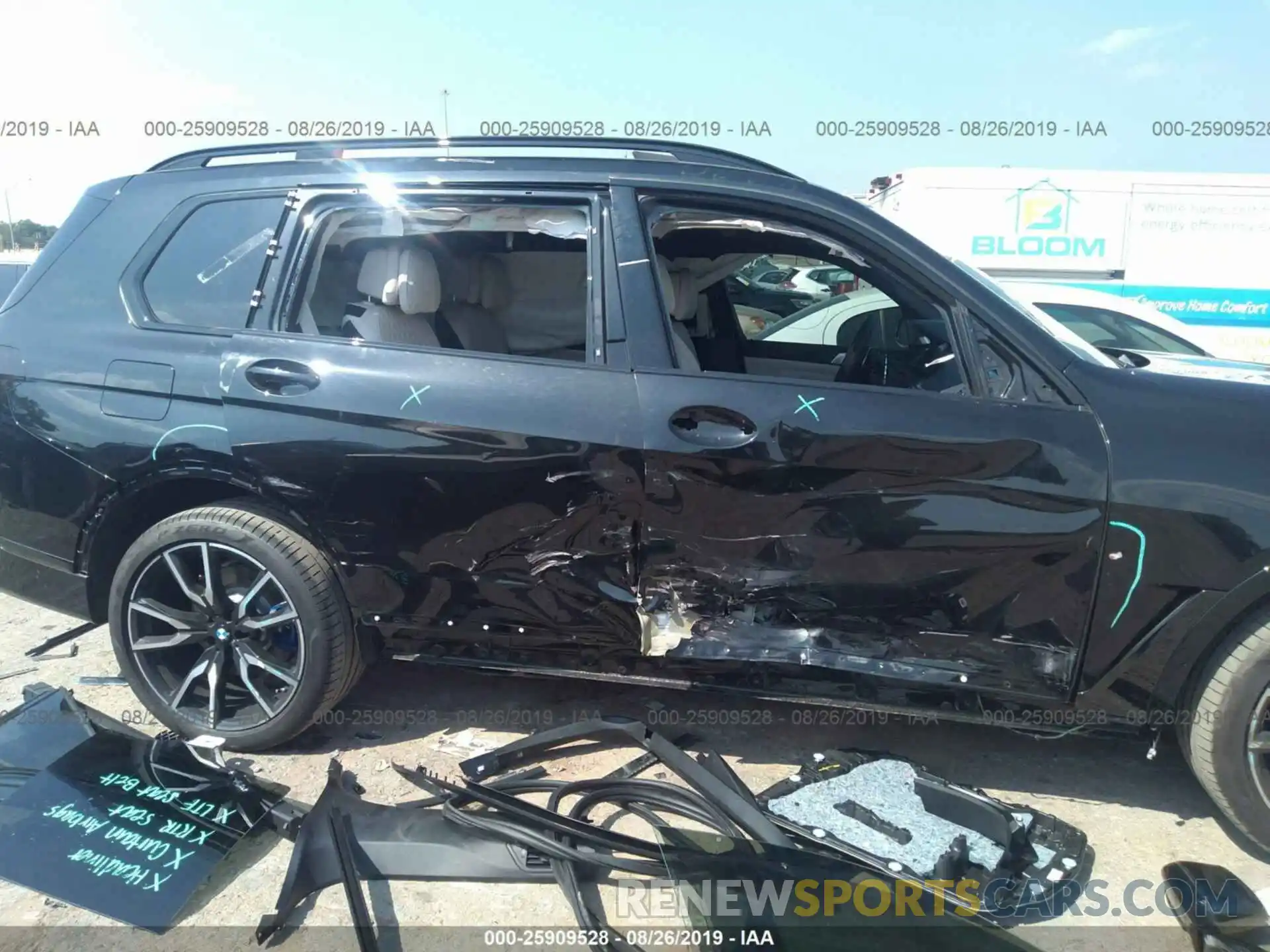 6 Photograph of a damaged car 5UXCX4C53KLS36892 BMW X7 2019