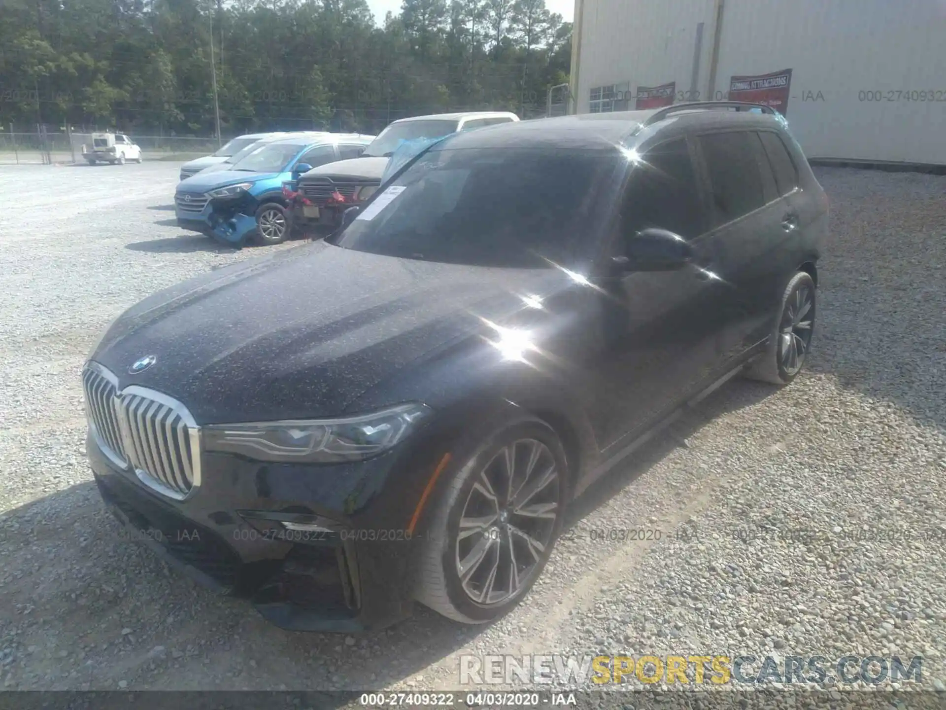 2 Photograph of a damaged car 5UXCX4C54KLB40143 BMW X7 2019