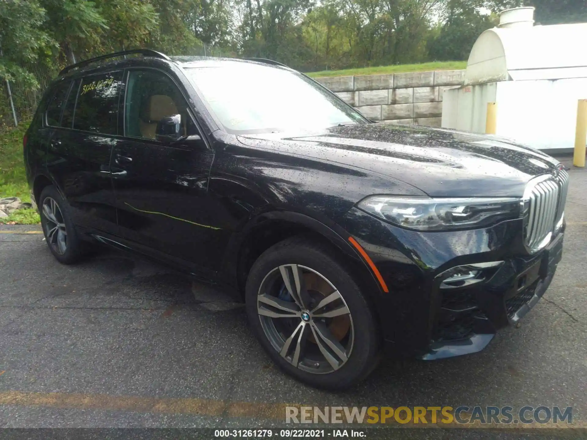 1 Photograph of a damaged car 5UXCX4C54KLS37467 BMW X7 2019