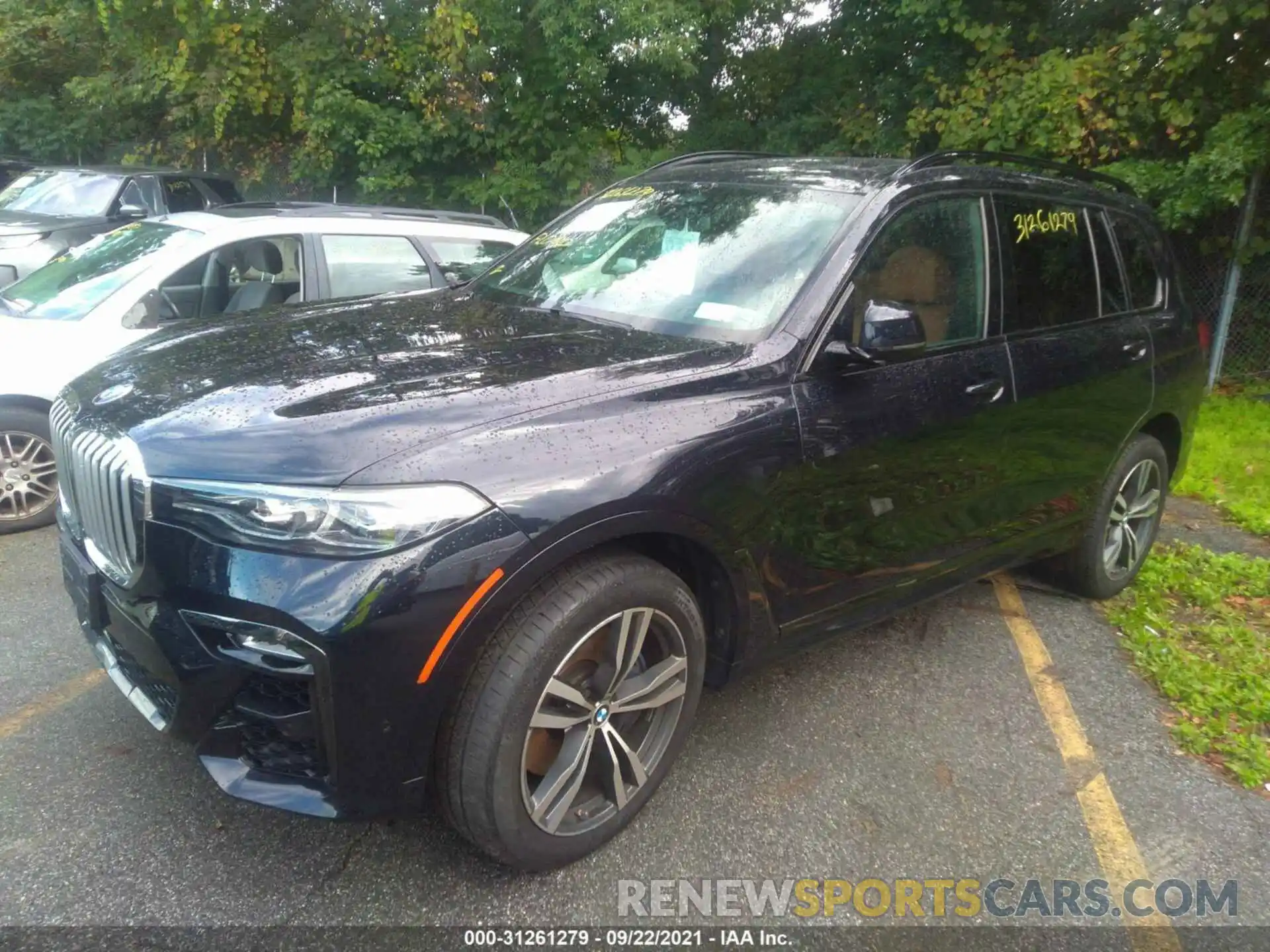 2 Photograph of a damaged car 5UXCX4C54KLS37467 BMW X7 2019