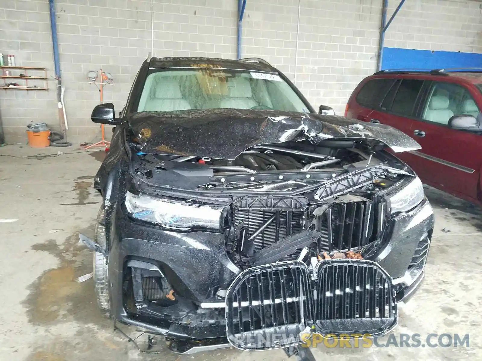 9 Photograph of a damaged car 5UXCX4C55KLS35839 BMW X7 2019