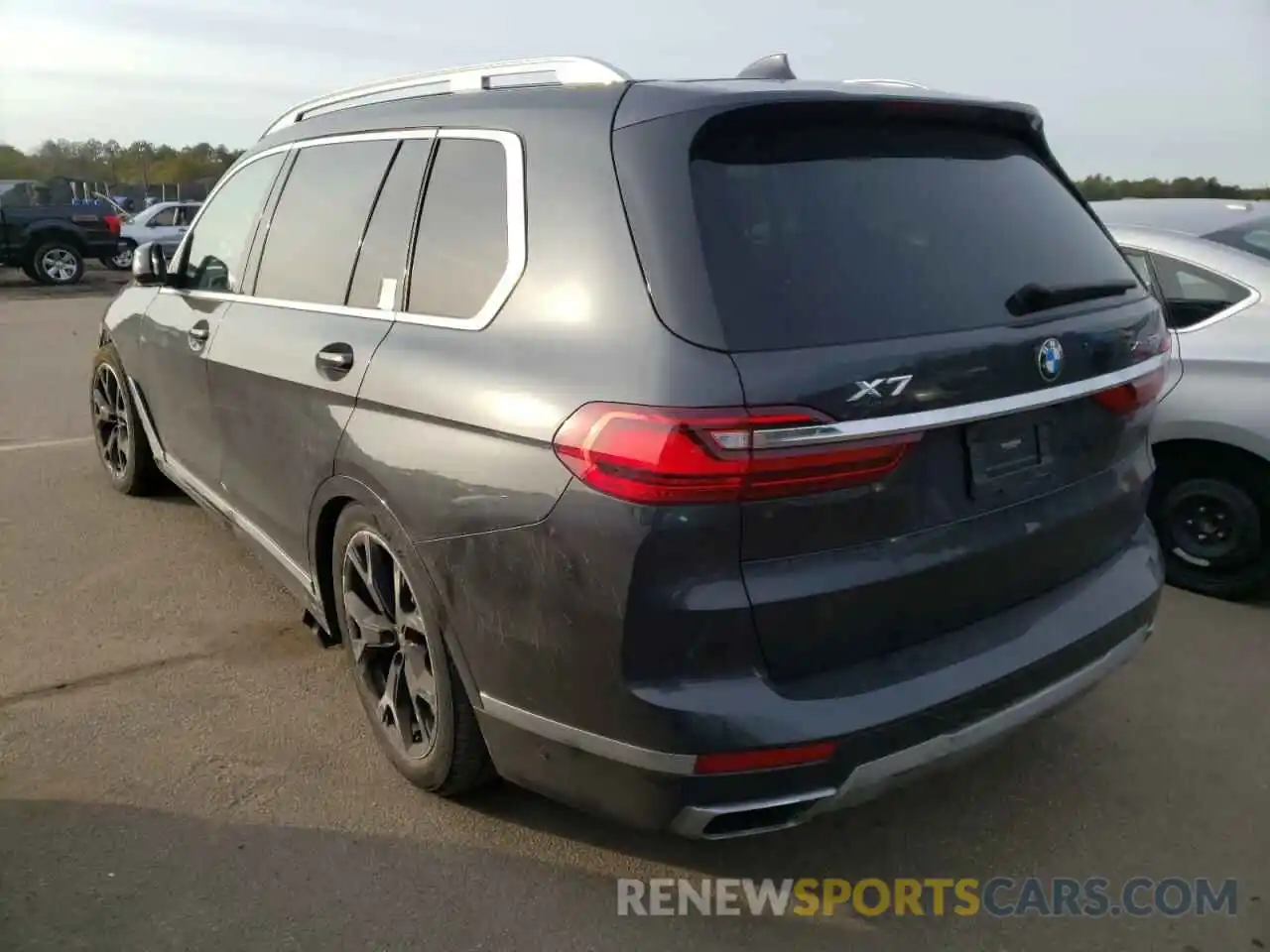 3 Фотография поврежденного автомобиля 5UXCX4C55KLS38966 BMW X7 2019