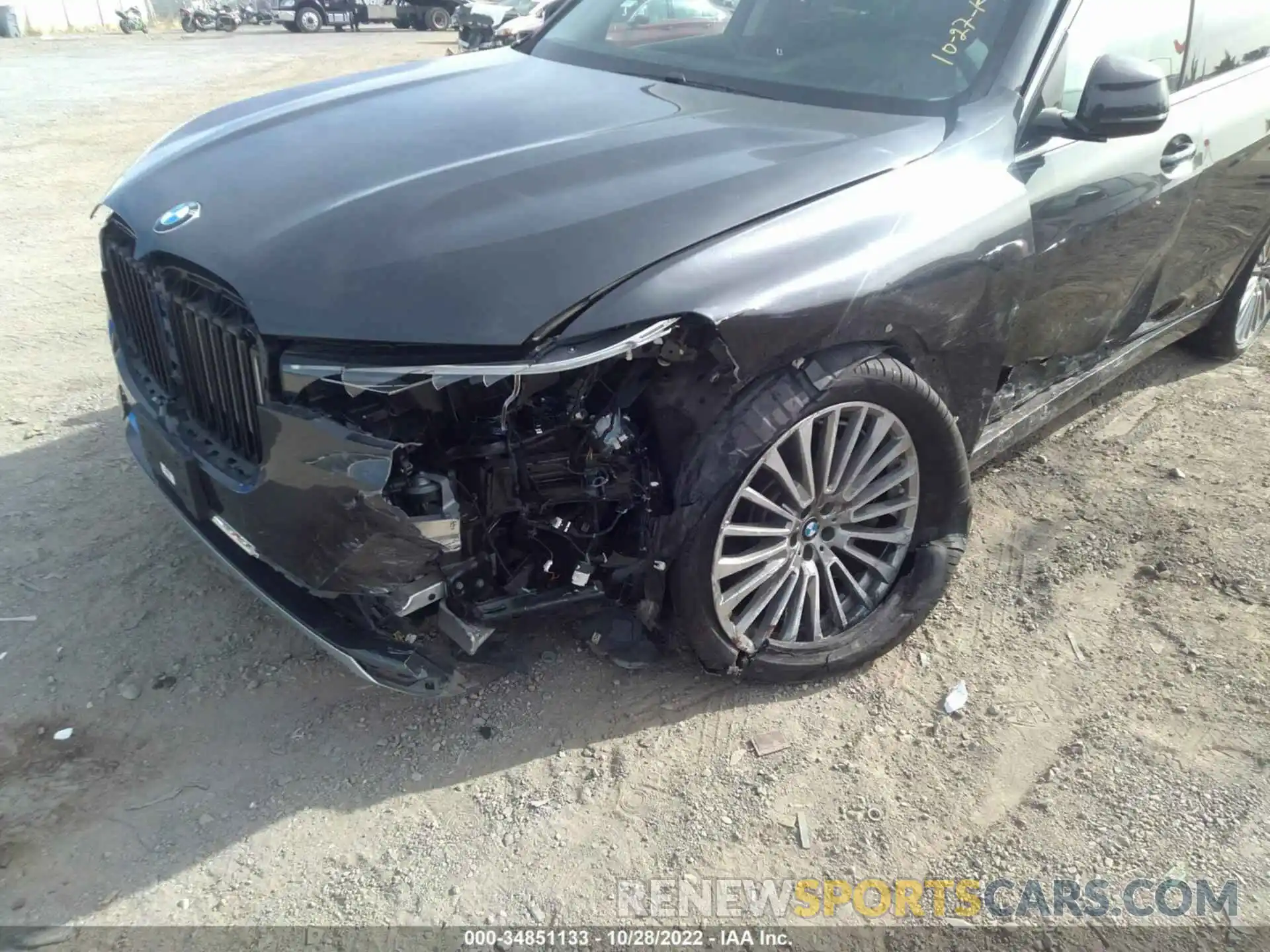 6 Photograph of a damaged car 5UXCX4C56KLS37776 BMW X7 2019