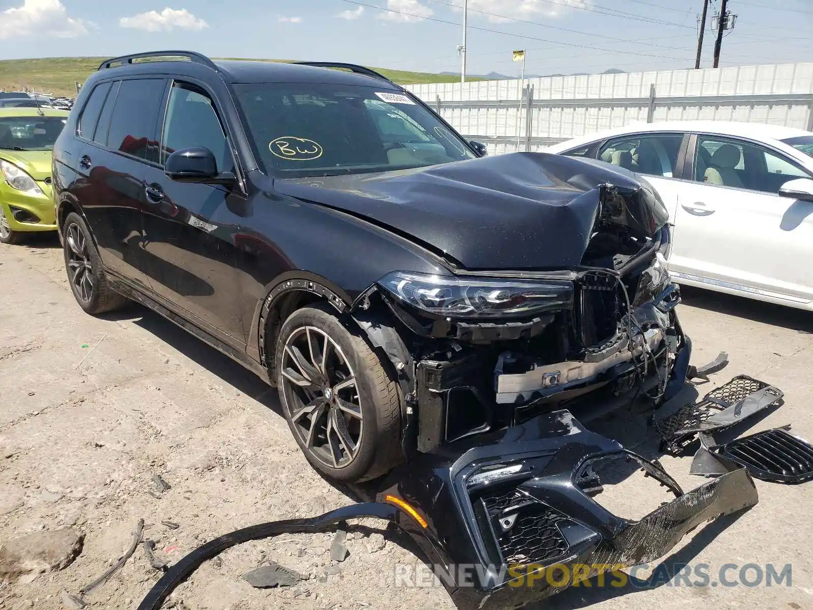 1 Photograph of a damaged car 5UXCX4C56KLS39091 BMW X7 2019