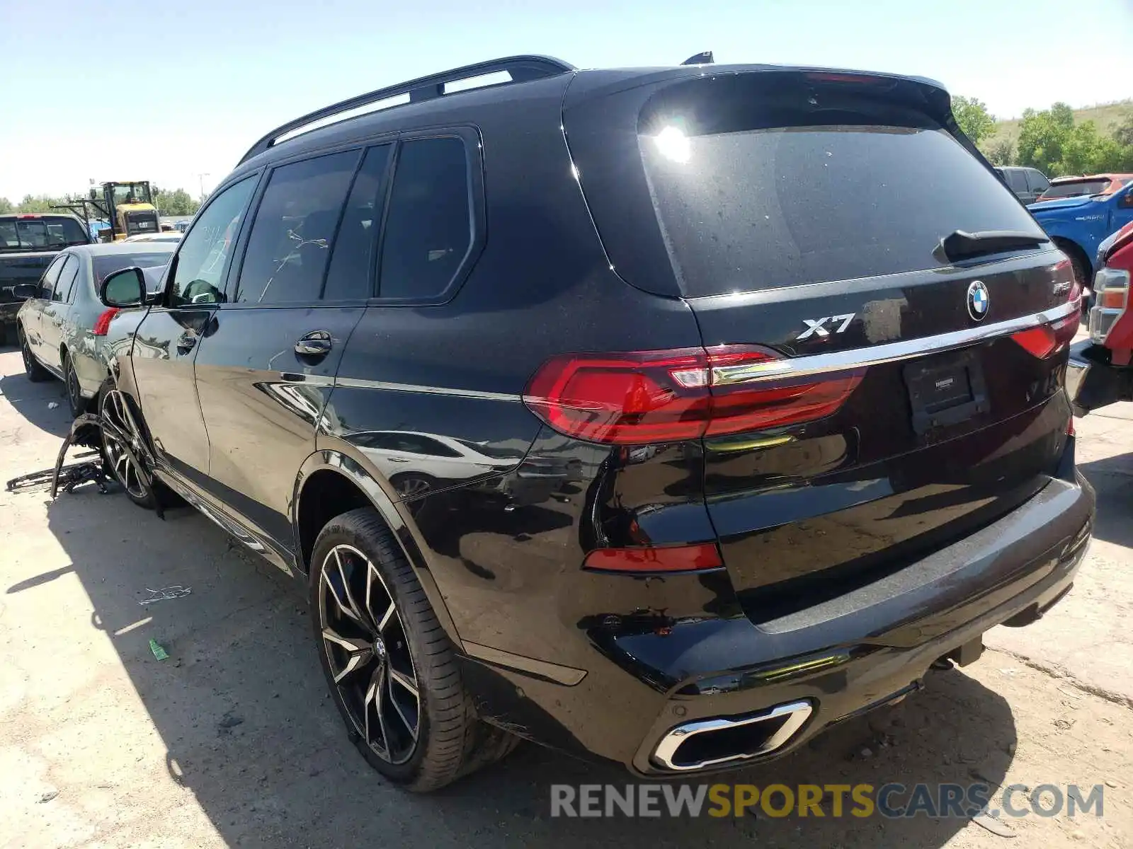 3 Photograph of a damaged car 5UXCX4C56KLS39091 BMW X7 2019