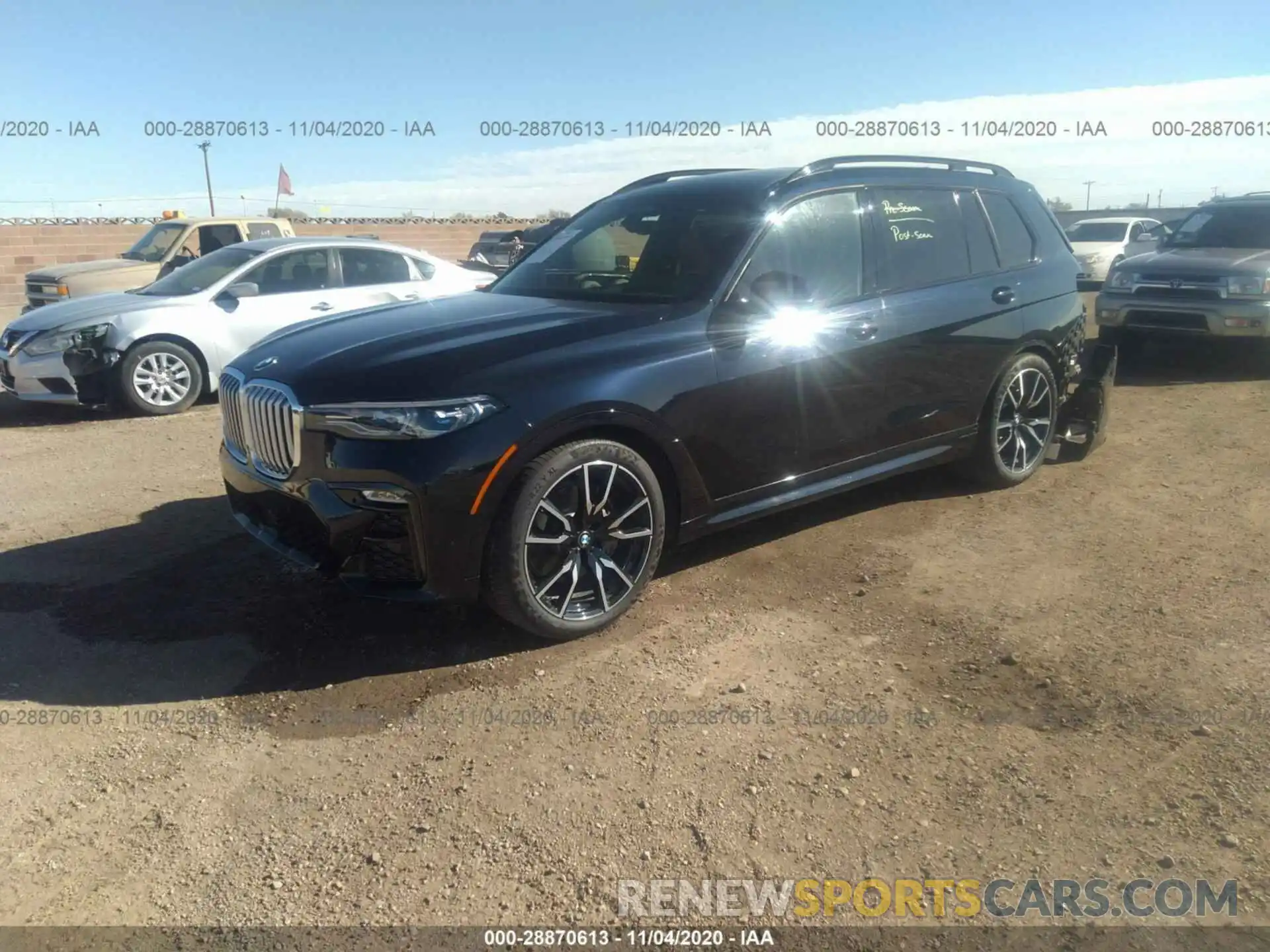 2 Photograph of a damaged car 5UXCX4C57KLB39648 BMW X7 2019