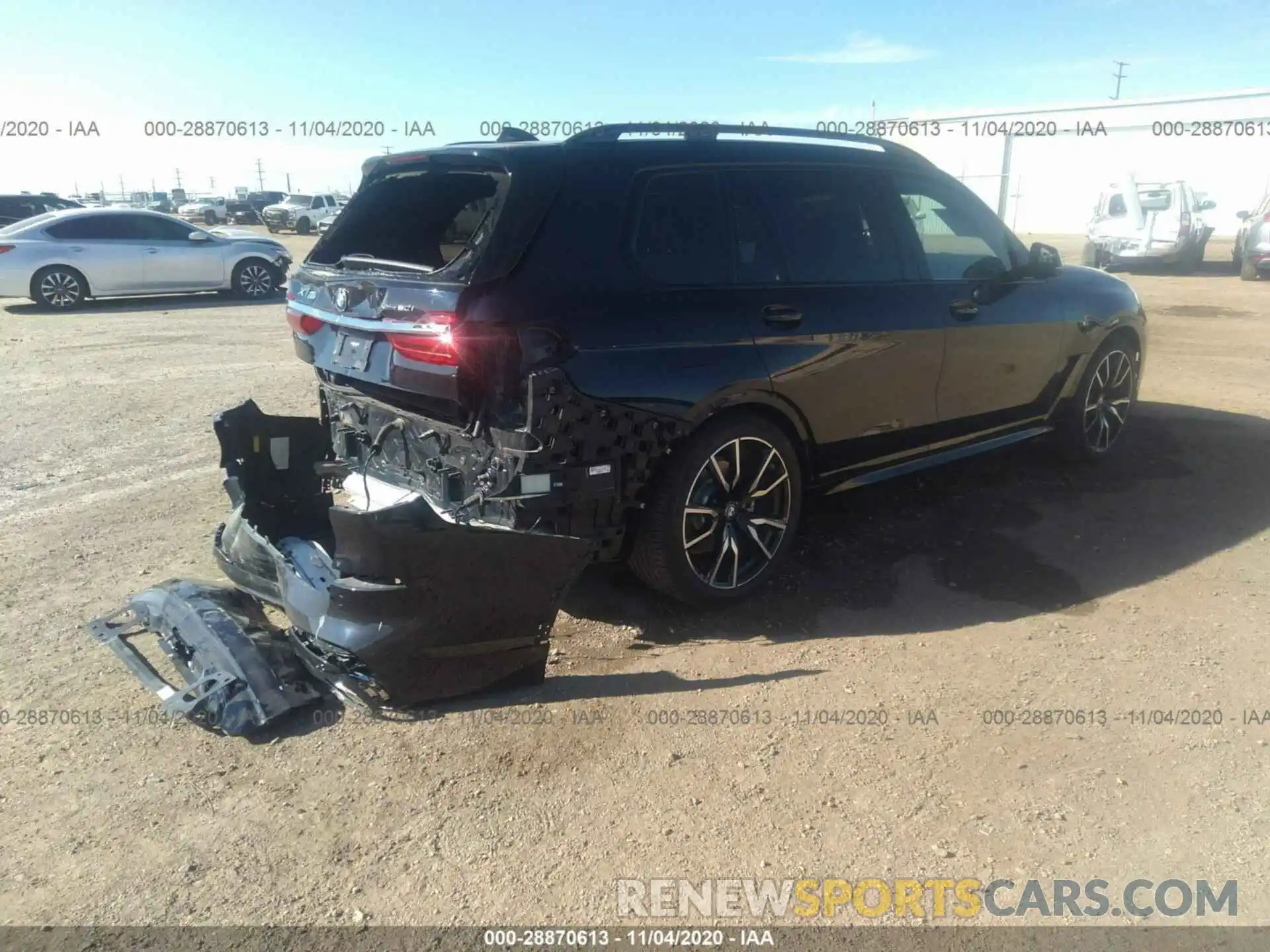 4 Photograph of a damaged car 5UXCX4C57KLB39648 BMW X7 2019