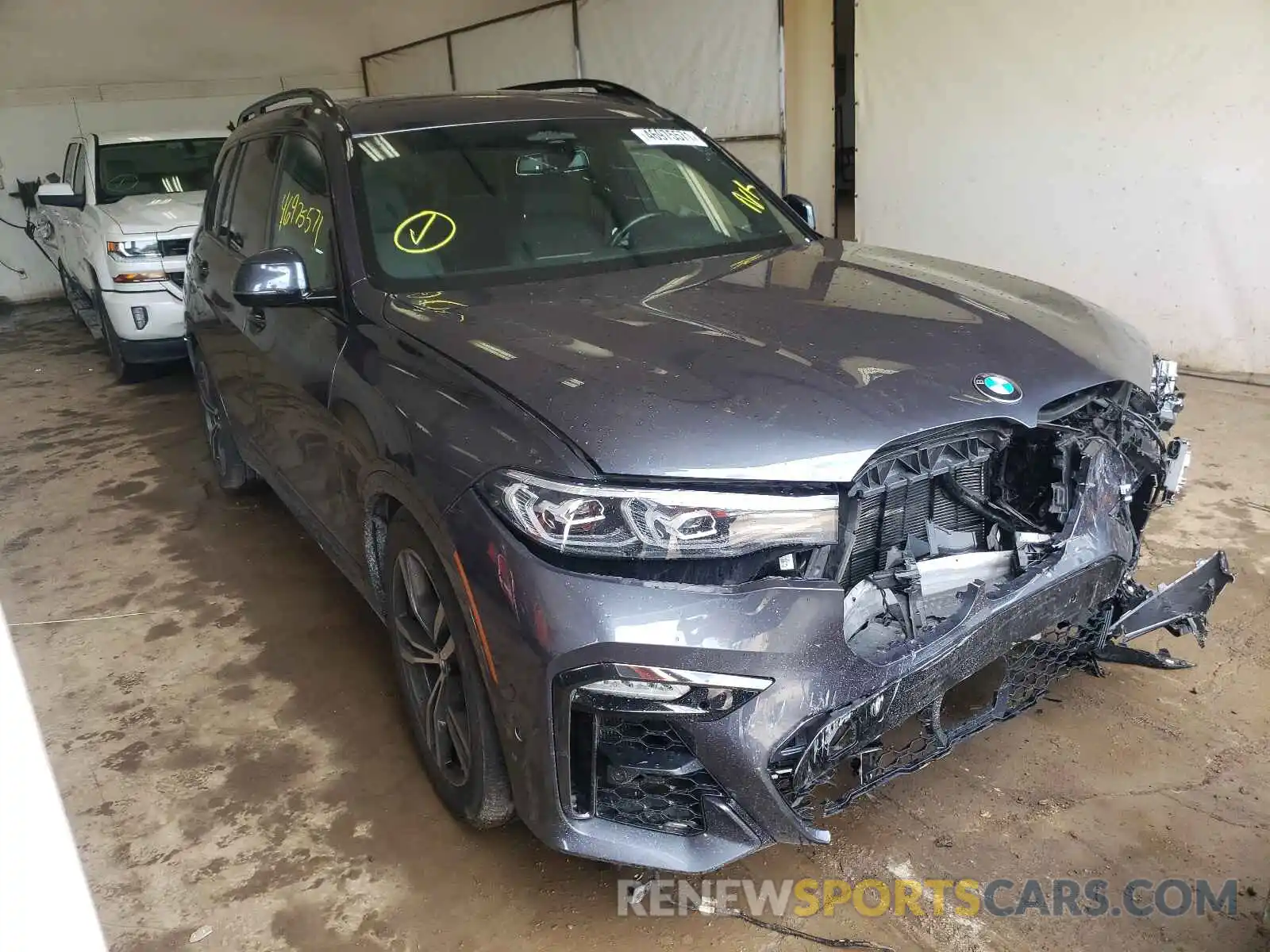 1 Photograph of a damaged car 5UXCX4C57KLS35874 BMW X7 2019